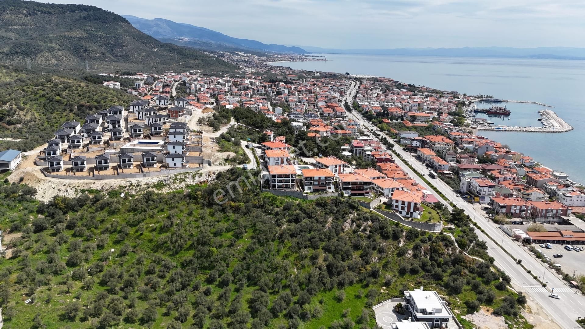 Küçükkuyu'da Ful Deniz Manzaralı Havuzlu Villa - Görsel 10