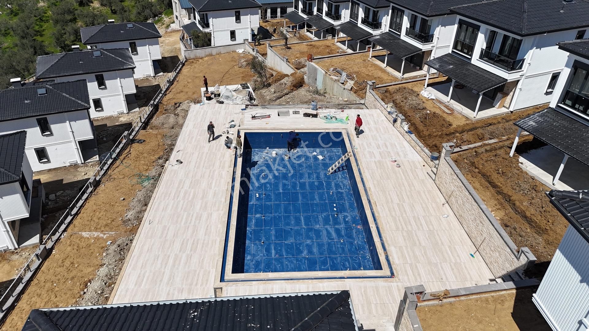 Küçükkuyu'da Ful Deniz Manzaralı Havuzlu Villa - Görsel 4