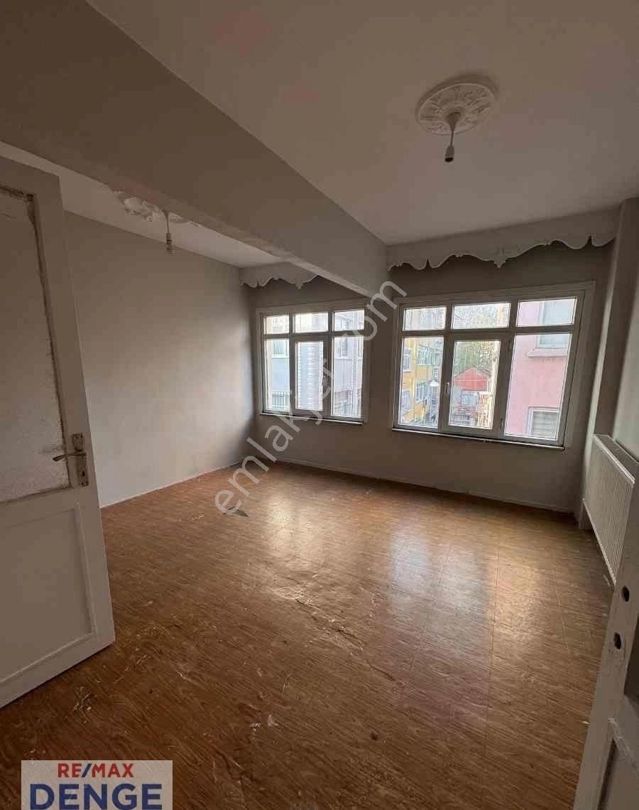 Cerrahpaşa Hastane Karşısında 2+1 Kiralık