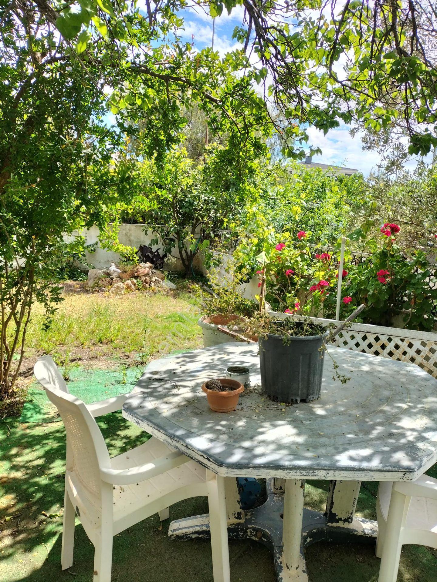 Alaçatı'da Satılık Bahçeli Dubleks Villa - Görsel 12