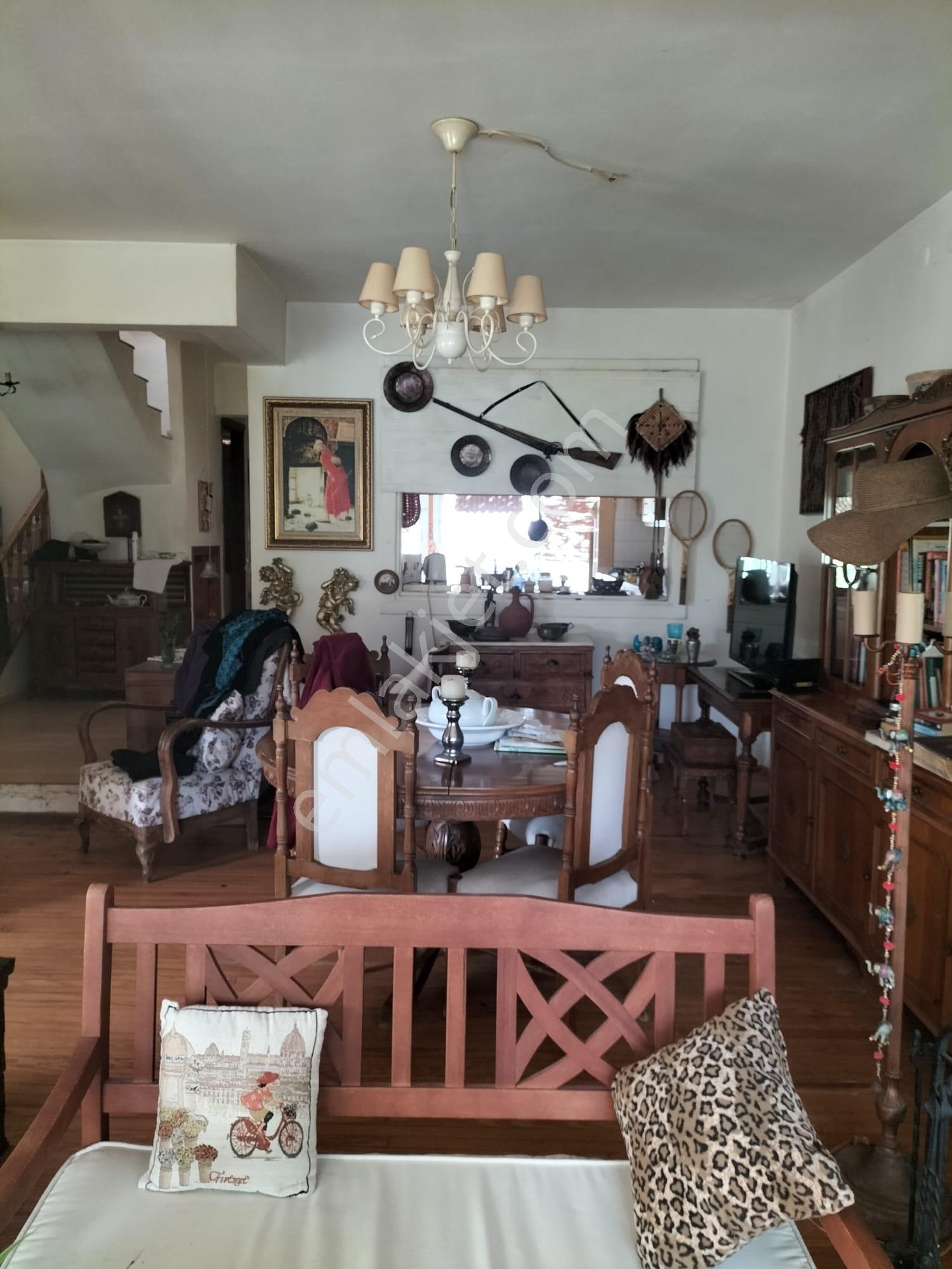 Alaçatı'da Satılık Bahçeli Dubleks Villa - Görsel 4