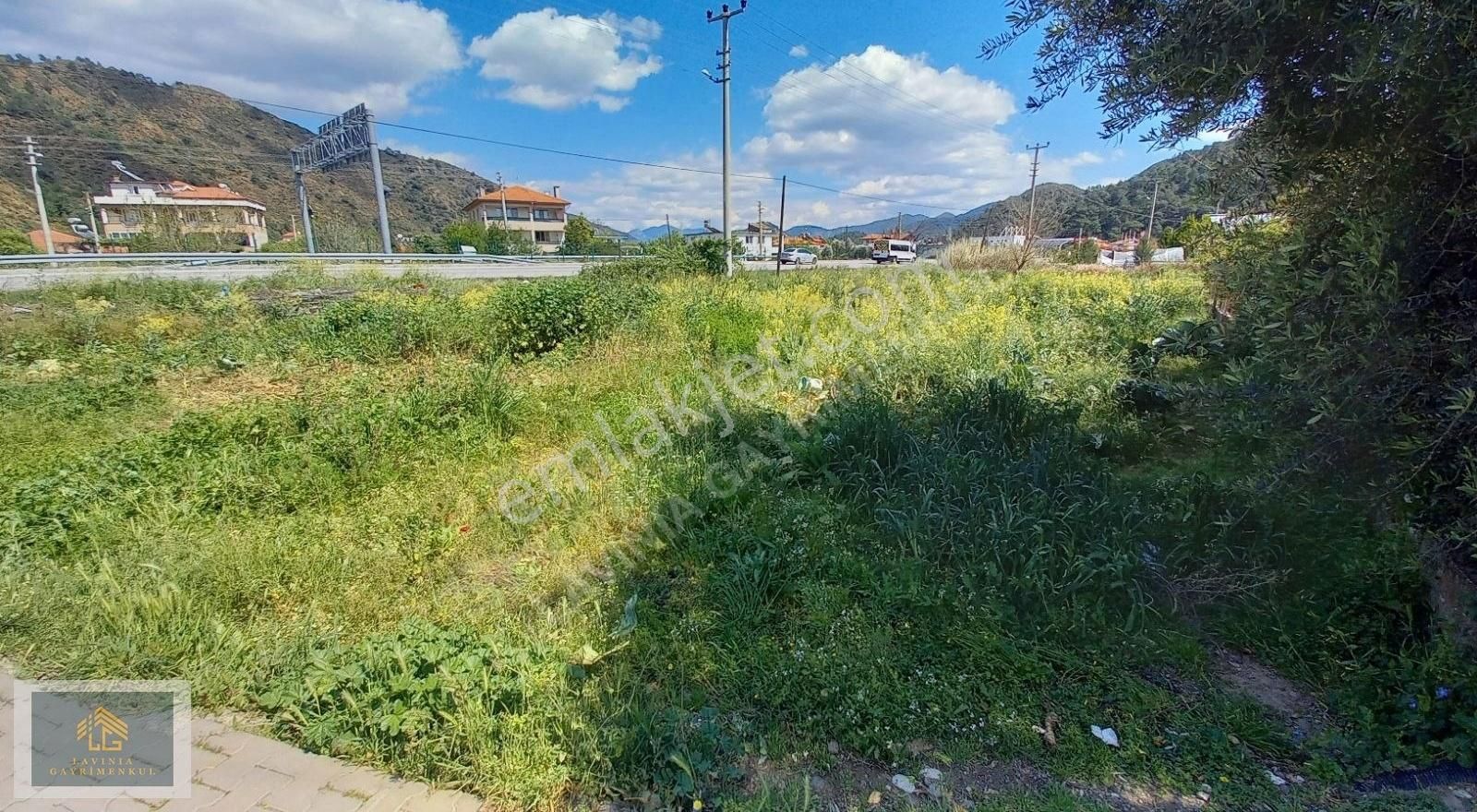 Lavinia Gayrimenkul'den 509m² Ticari+konut Arsa