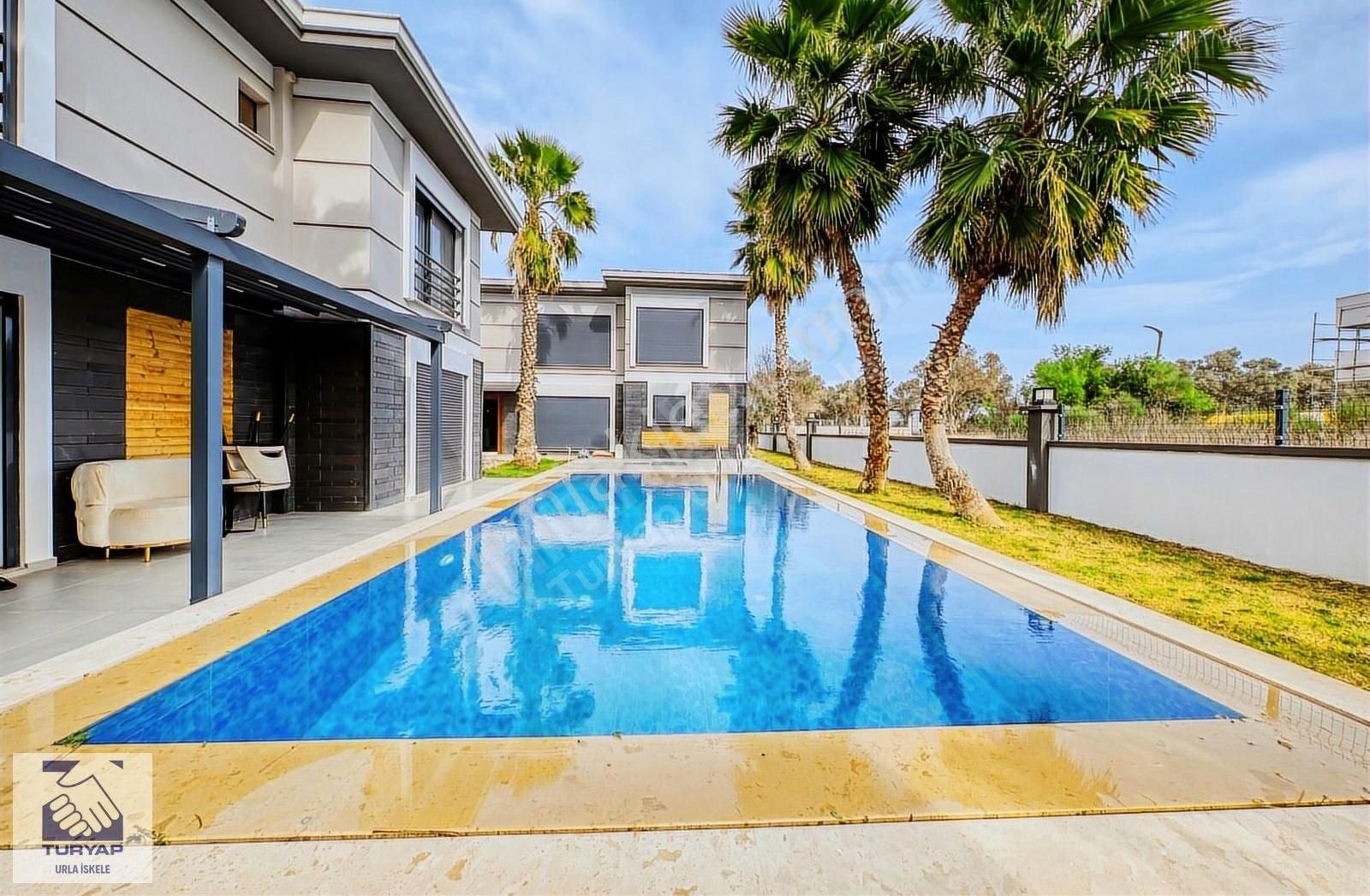 Kuşçular'da Site İçersinde Havuzlu Tam Müstakil Villa - Görsel 3