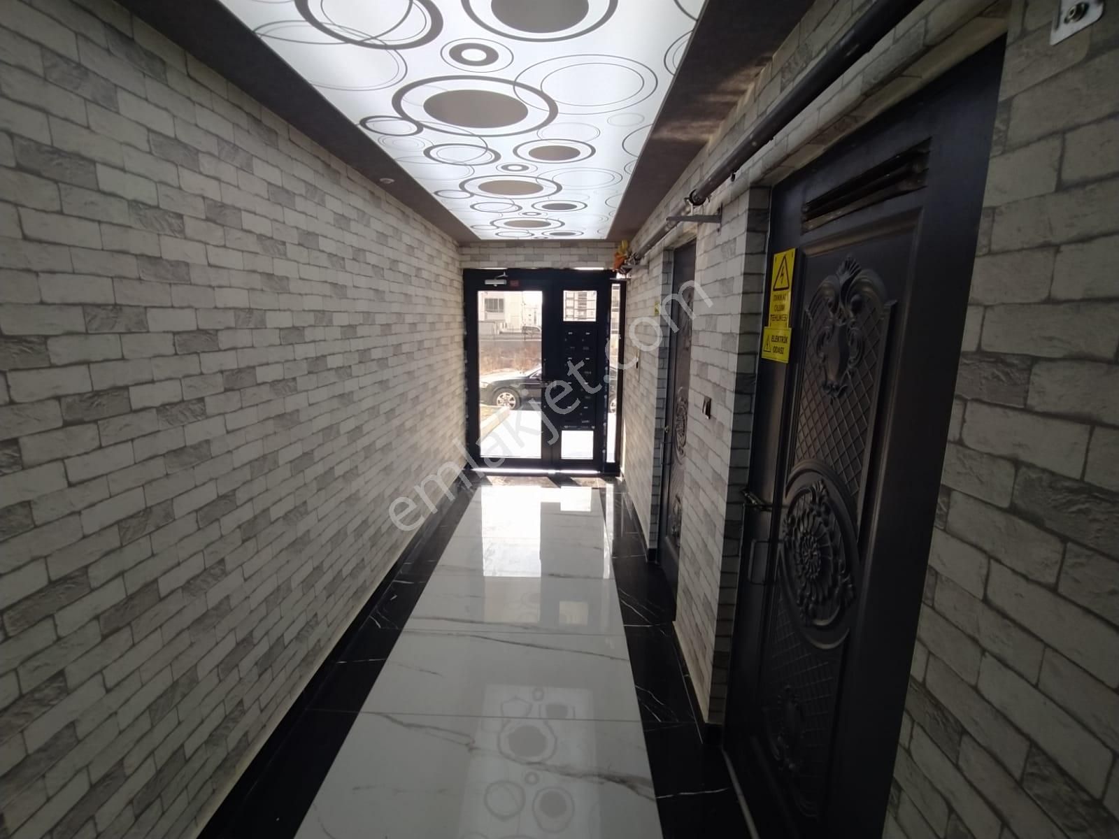 ** Yenikent 29 Ekim Mah. Park Cepheli Sıfır Full Yapılı Uygun 3+1 Satılık Daire**