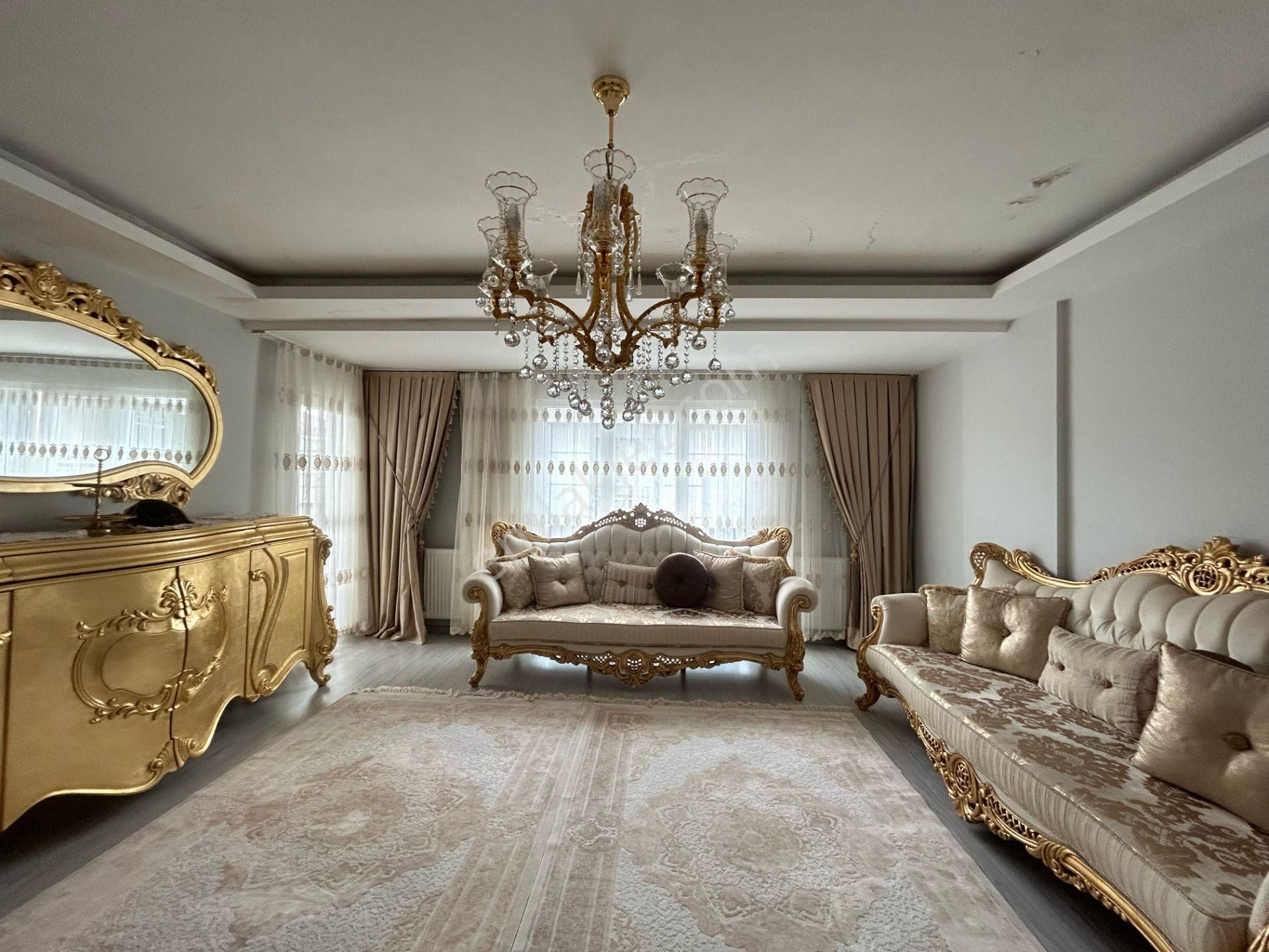 Goldhouse Dan Şirinevler De Satılık 6+2 Geniş Dubleks Daire
