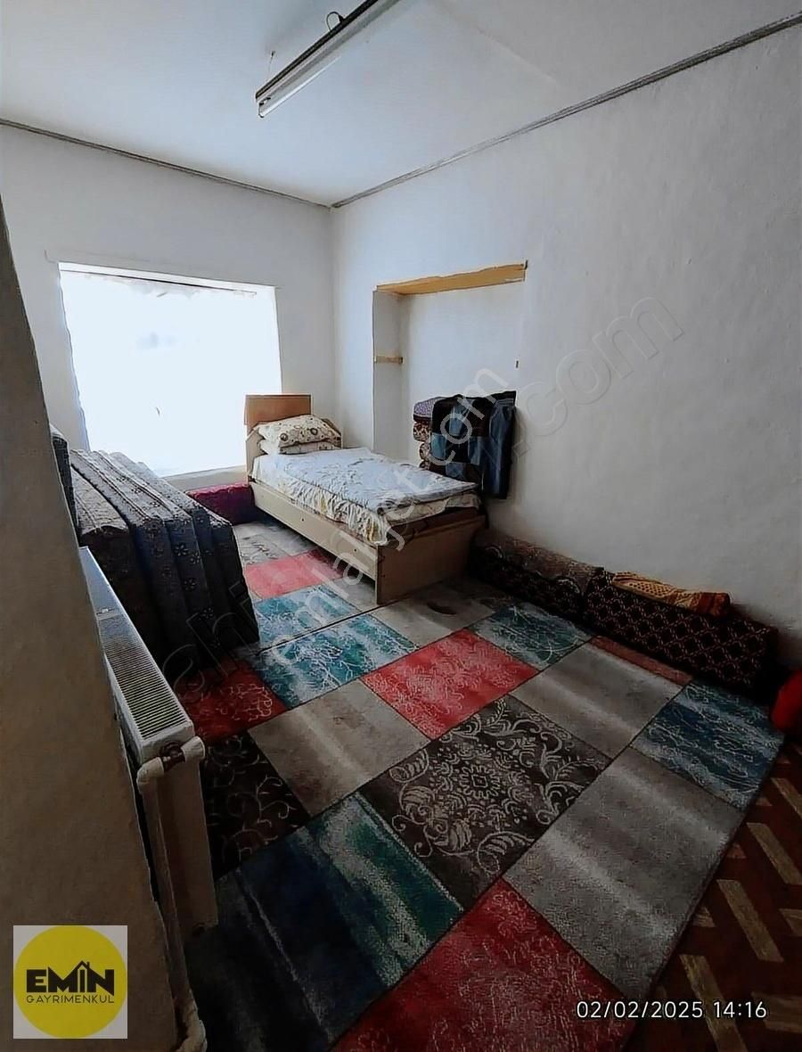 Emin Gyo'dan Kadınhanı Merkezde Satılık 4+1 Müstakil Ev!!!! - Görsel 5