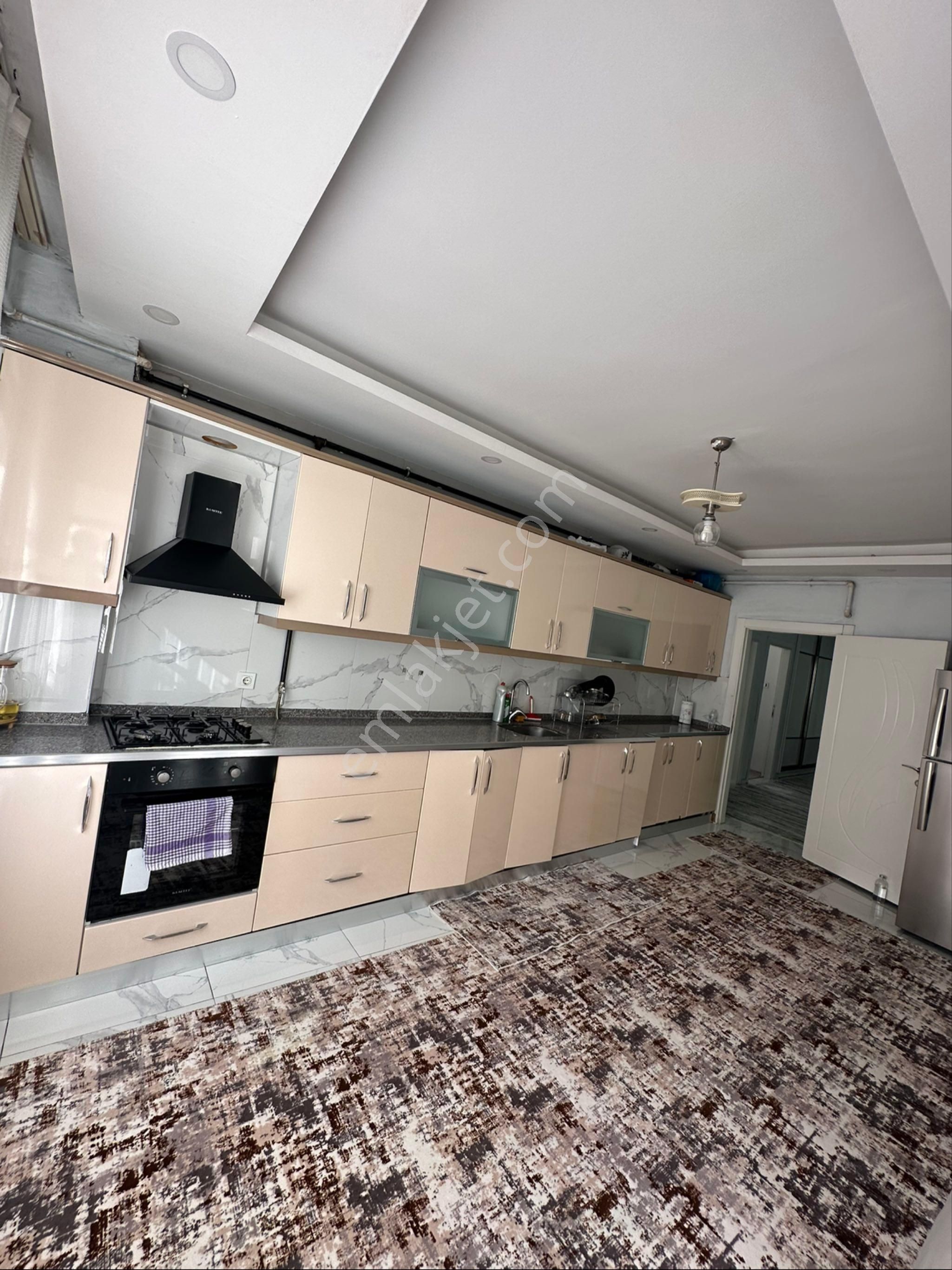 Çam Emlak`tan Satılık Ultra Lük 3+1 Daire`miz 170 M2 Kare
