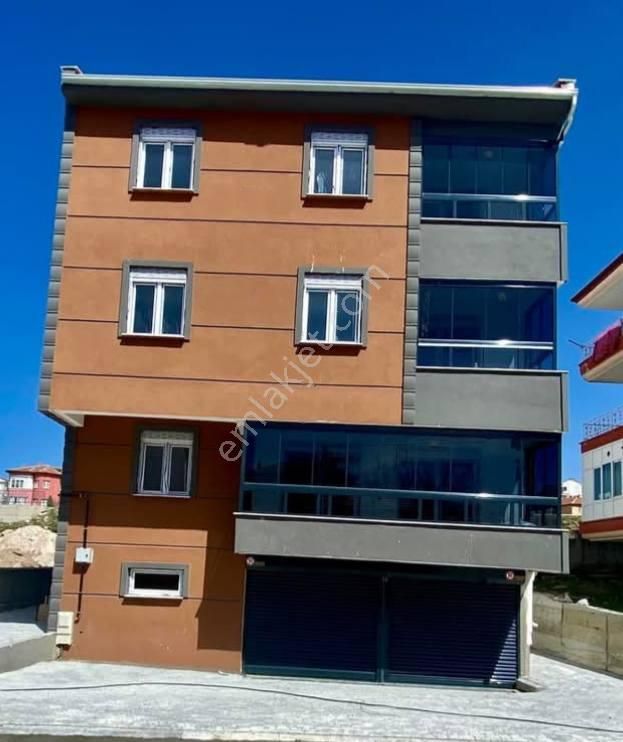Satılık Süper Konumda 160.metre Kare 3+1.sıfır Garajlı Lüxs Daire