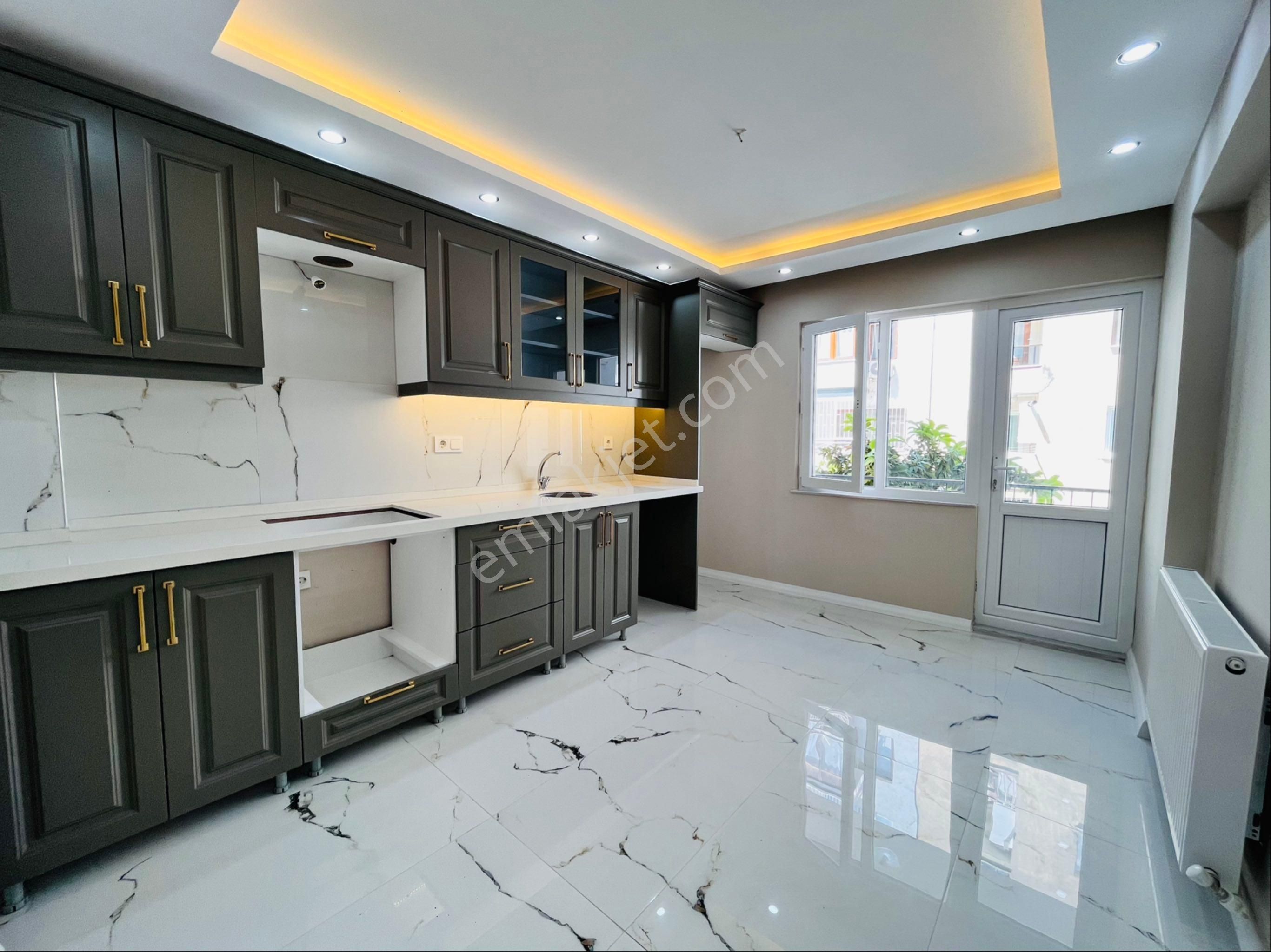 Alaybey Mh. Seyfettinbey Cd. Yanı 3+1 145m2 Geniş Ultra Lüx Daire