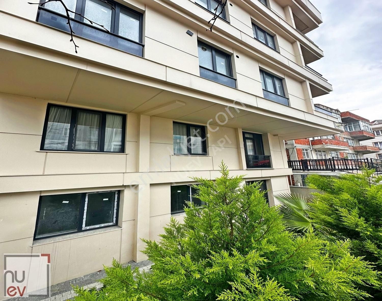 Beylikdüzü'nde Sıfır Arakat 3+1-nuev