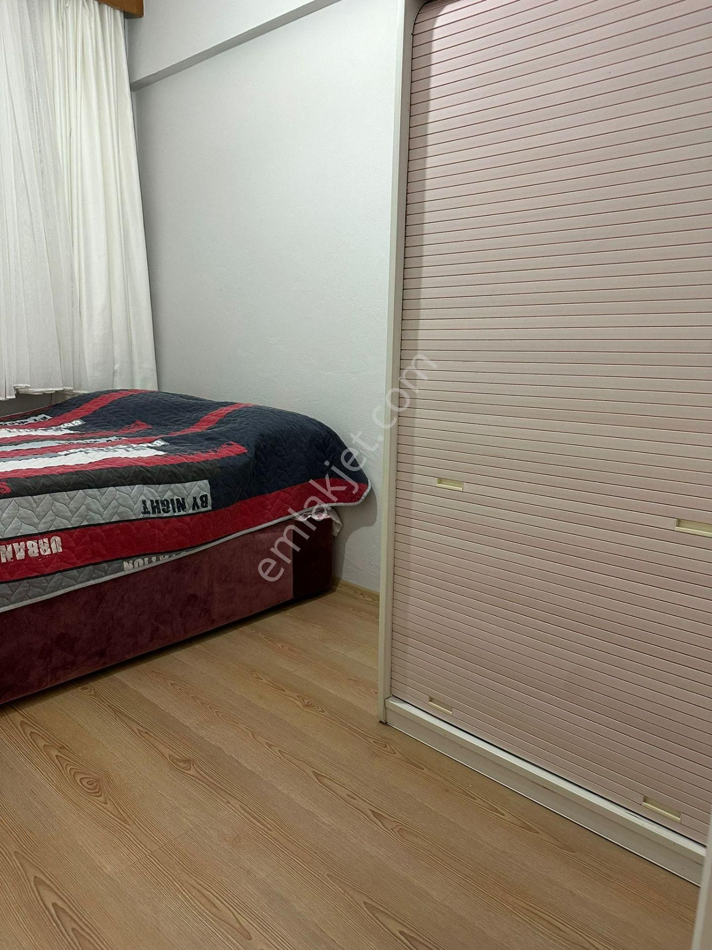 Küçük Kumlada 2+1 Eşyalı Satılık Daire - Görsel 16