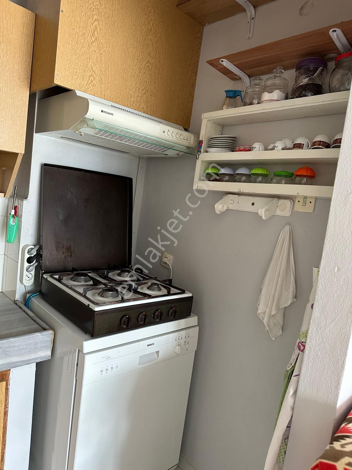 Küçük Kumlada 2+1 Eşyalı Satılık Daire - Görsel 9