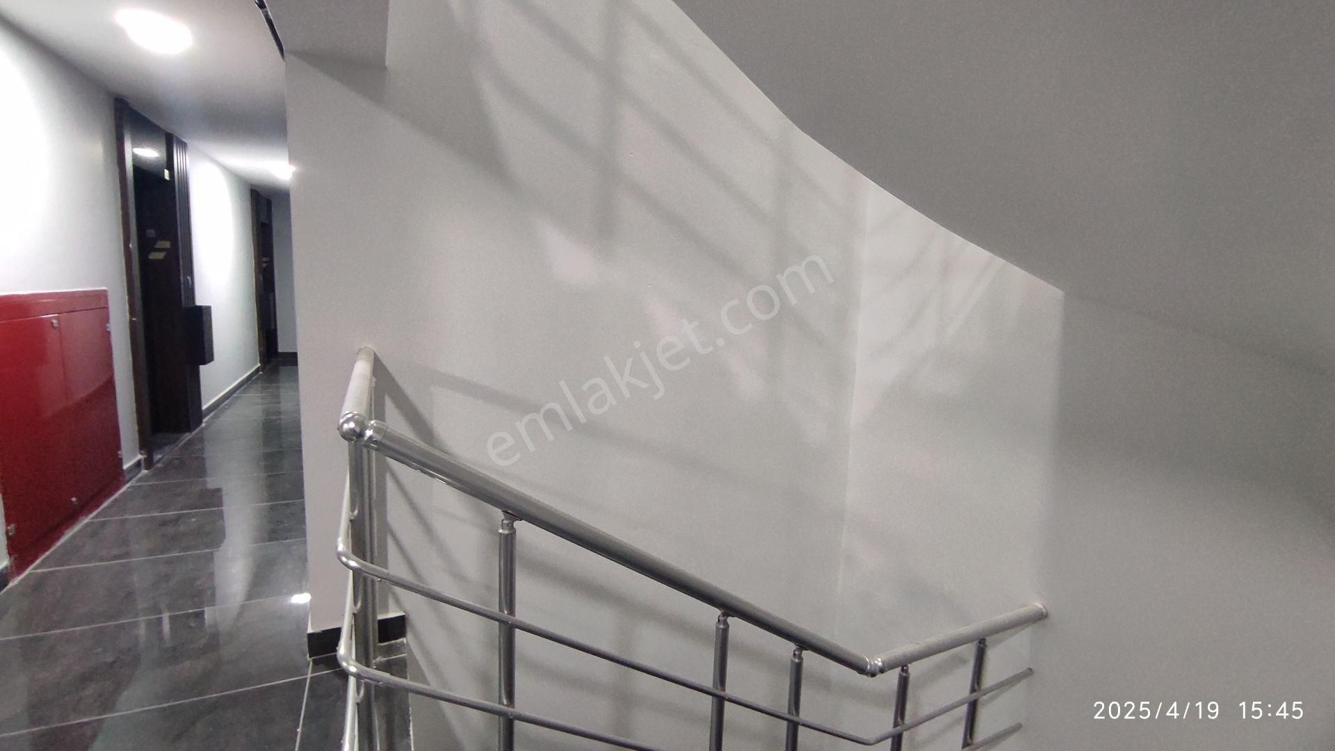 Atatürk Bulvarında 1+1 Lüks Daire/1+1 Lux.apart. On Atatürk Blv. - Görsel 20