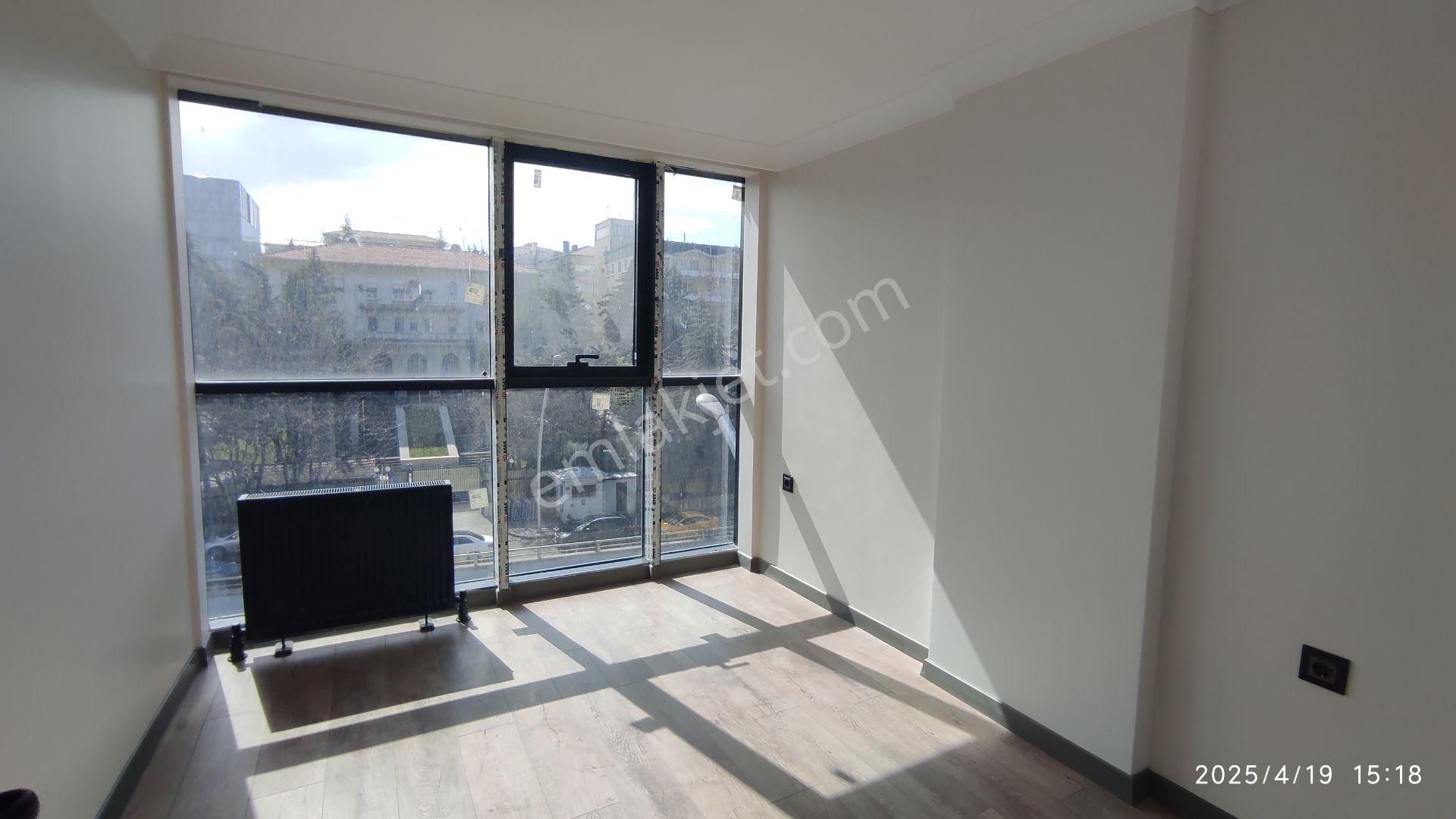 Atatürk Bulvarında 1+1 Lüks Daire/1+1 Lux.apart. On Atatürk Blv. - Görsel 11