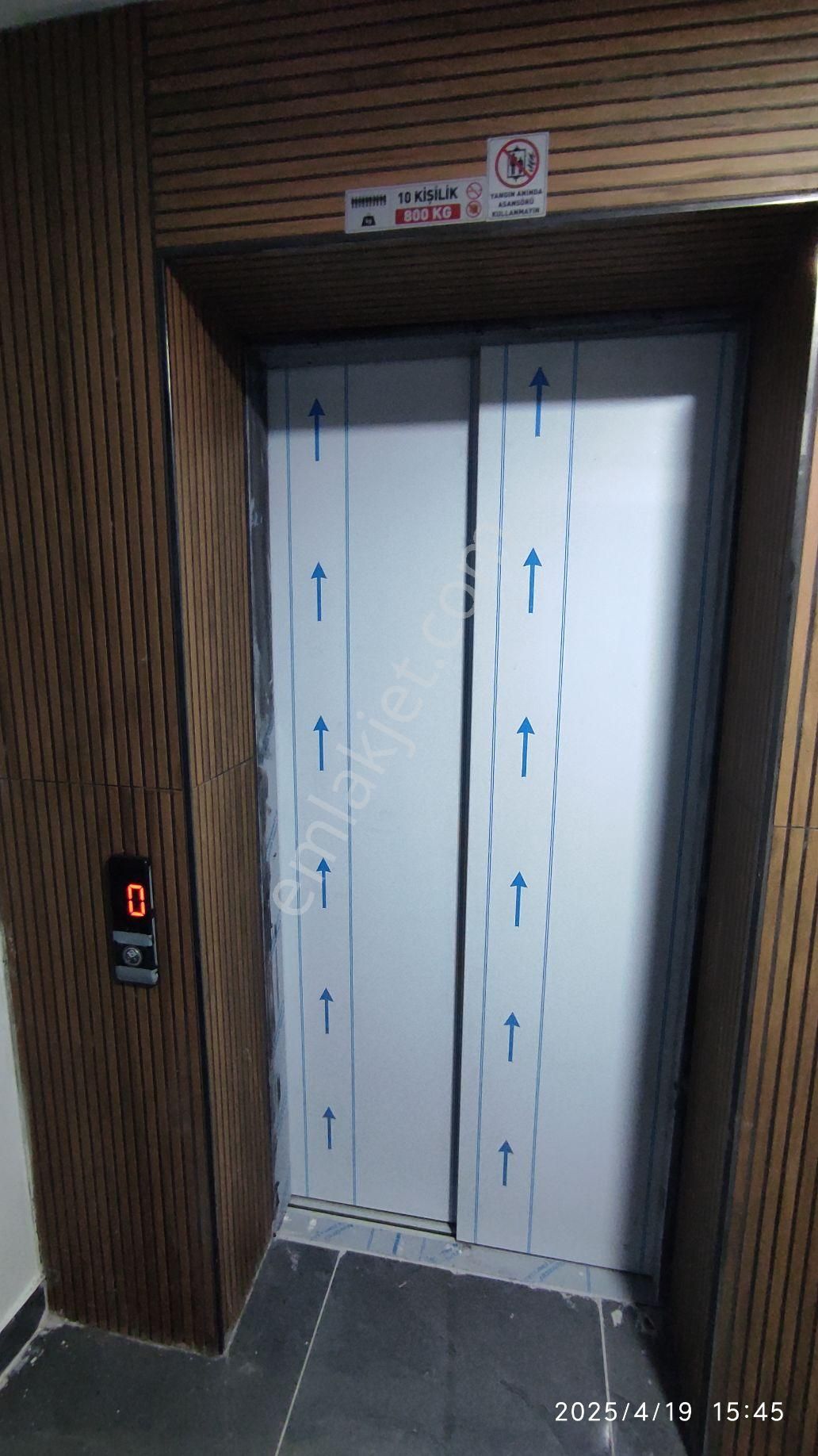 Atatürk Bulvarında 1+1 Lüks Daire/1+1 Lux.apart. On Atatürk Blv. - Görsel 10