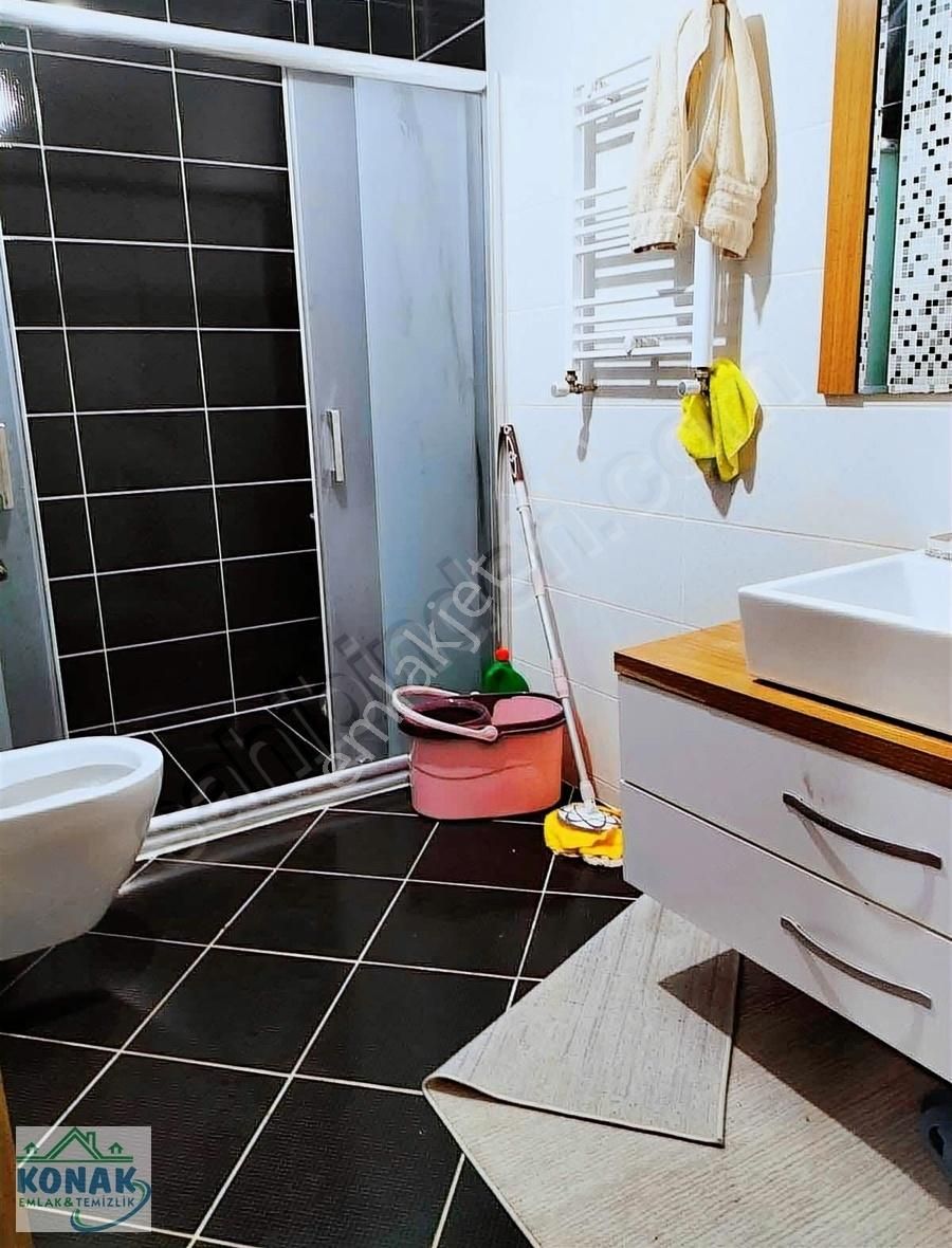 Bahçeşehir Boğazköy De 9 Yıllık Bina Satılık 3+1 - Görsel 6