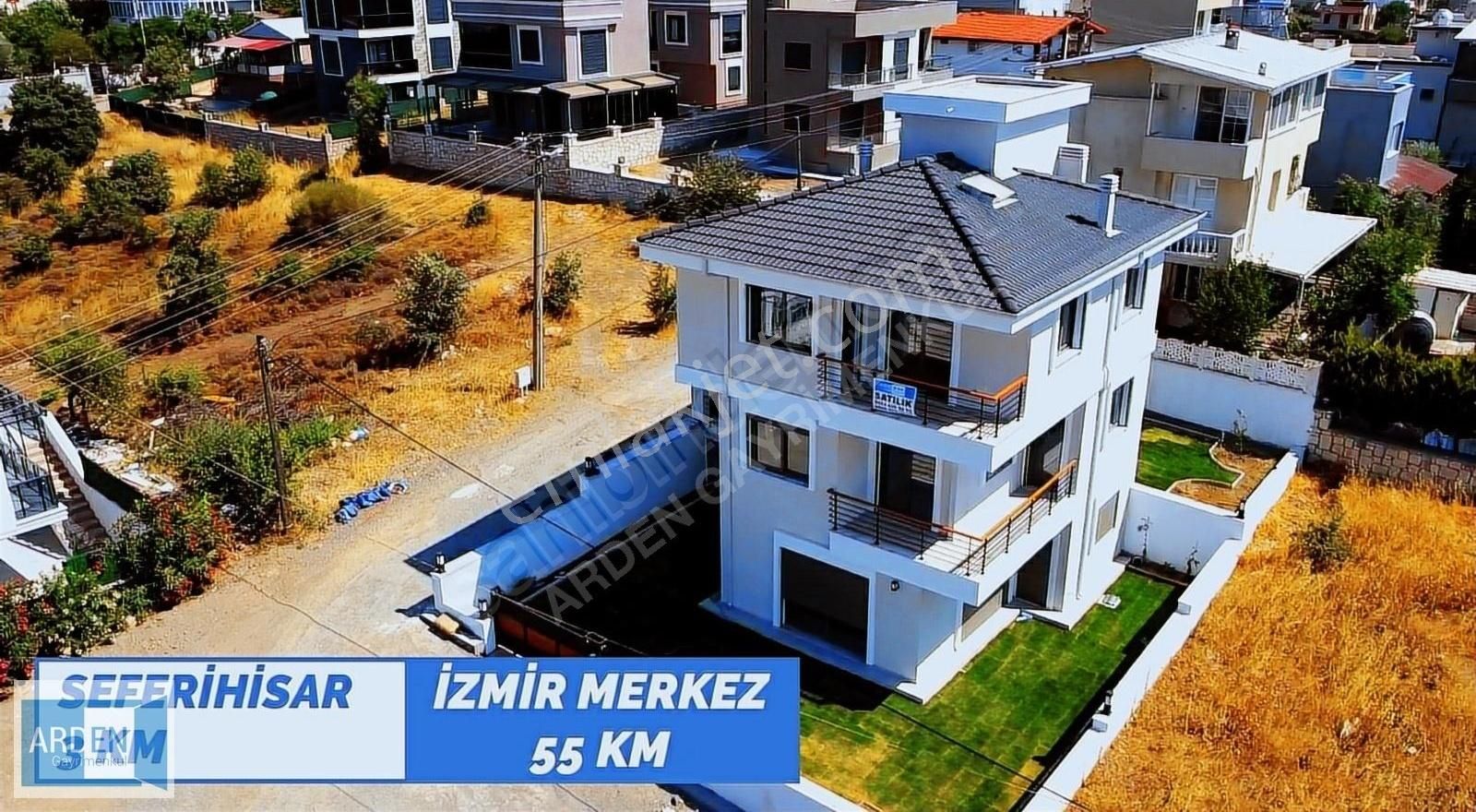 Arden Gyo'dan Akarca'da Denize Yürüme Mesafesinde Tripleks Villa