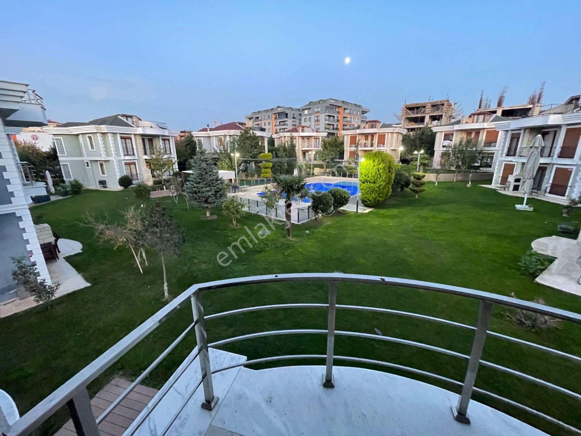 Tuzla Alize Sitesinde 5+2 Yüzme Havuzlu Özel Otoparklı Lüx Villa - Görsel 24