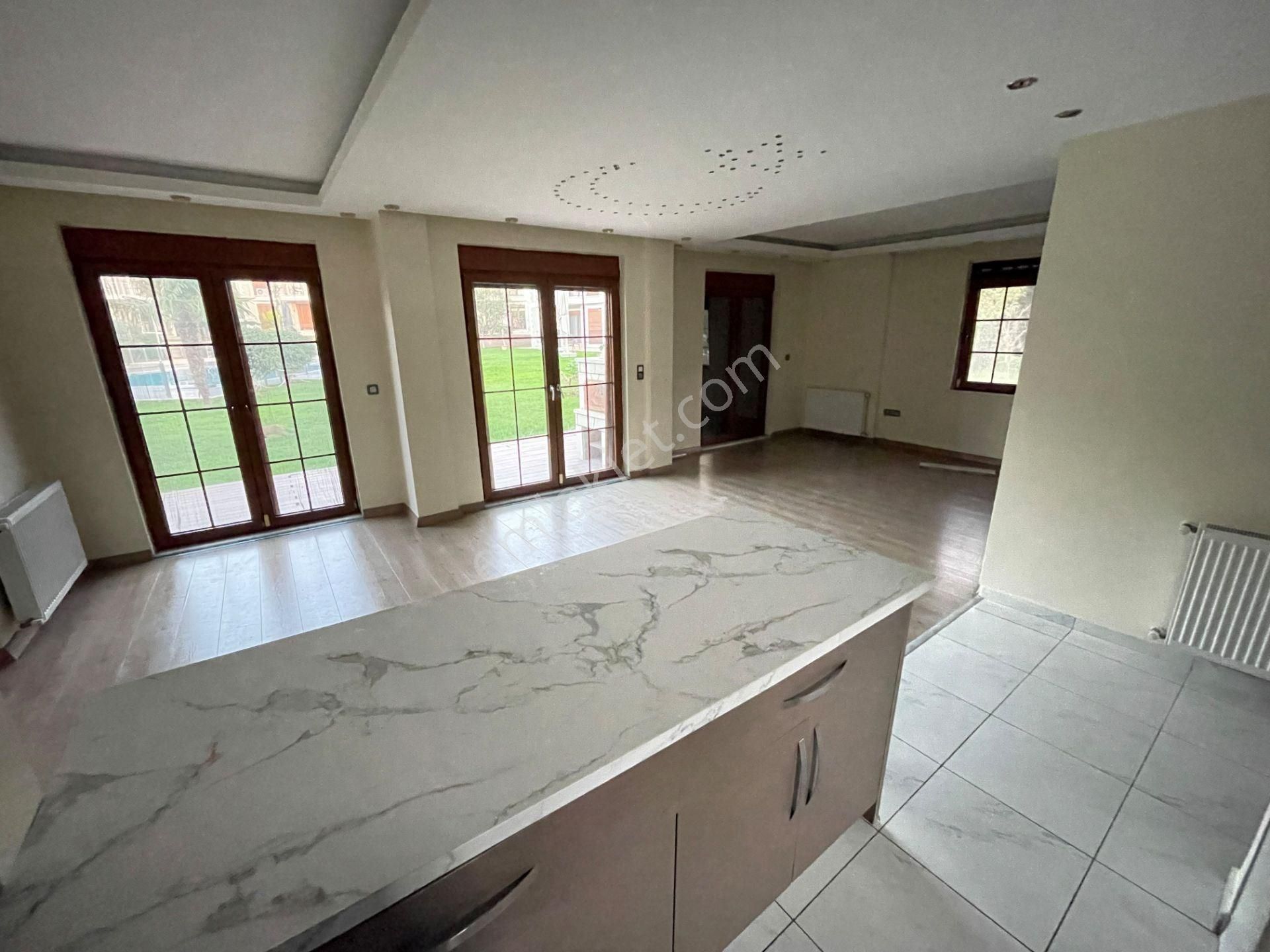 Tuzla Alize Sitesinde 5+2 Yüzme Havuzlu Özel Otoparklı Lüx Villa - Görsel 5