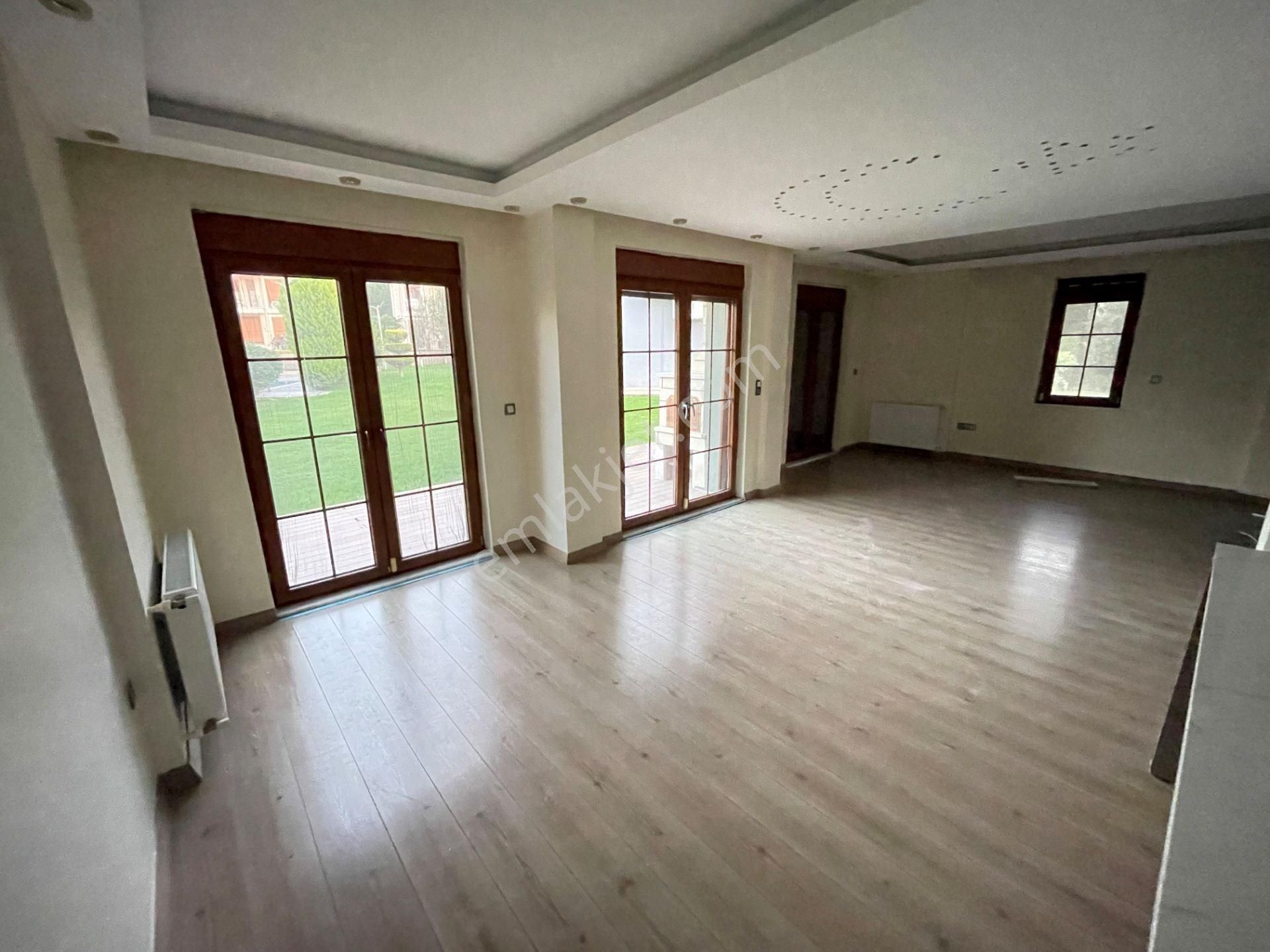 Tuzla Alize Sitesinde 5+2 Yüzme Havuzlu Özel Otoparklı Lüx Villa - Görsel 3