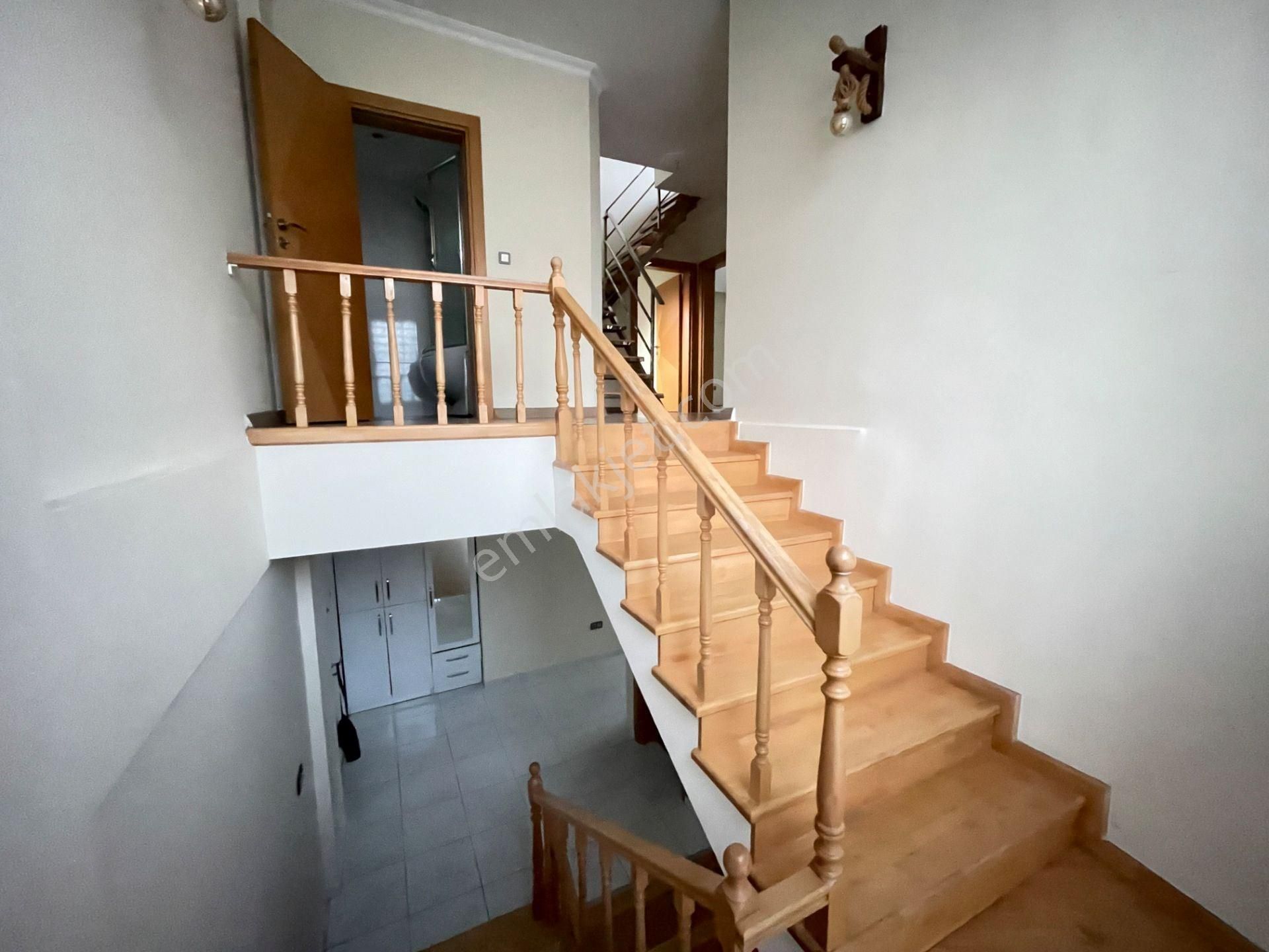 Tuzla Alize Sitesinde 5+2 Yüzme Havuzlu Özel Otoparklı Lüx Villa - Görsel 16