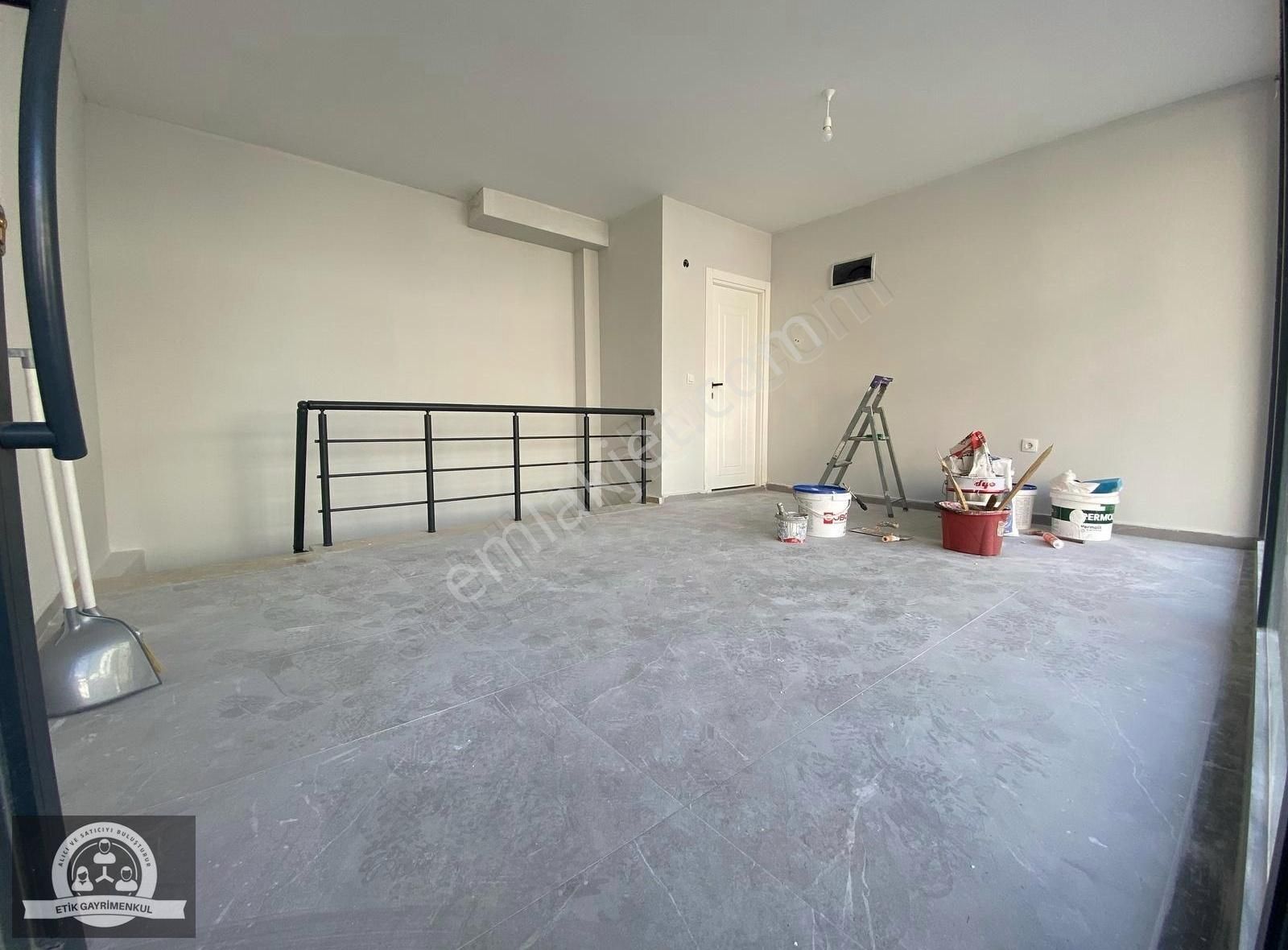 Sıfır Binada Kullanışlı 50m² Kiralık Dükkan