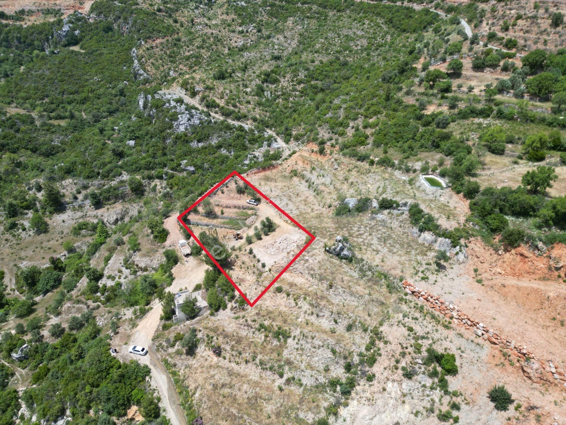 Yenice Köyünde Deniz Ve Vadi Manzaralı Hafriyatı Yapılmış 1800 M2 Tarla - Görsel 4