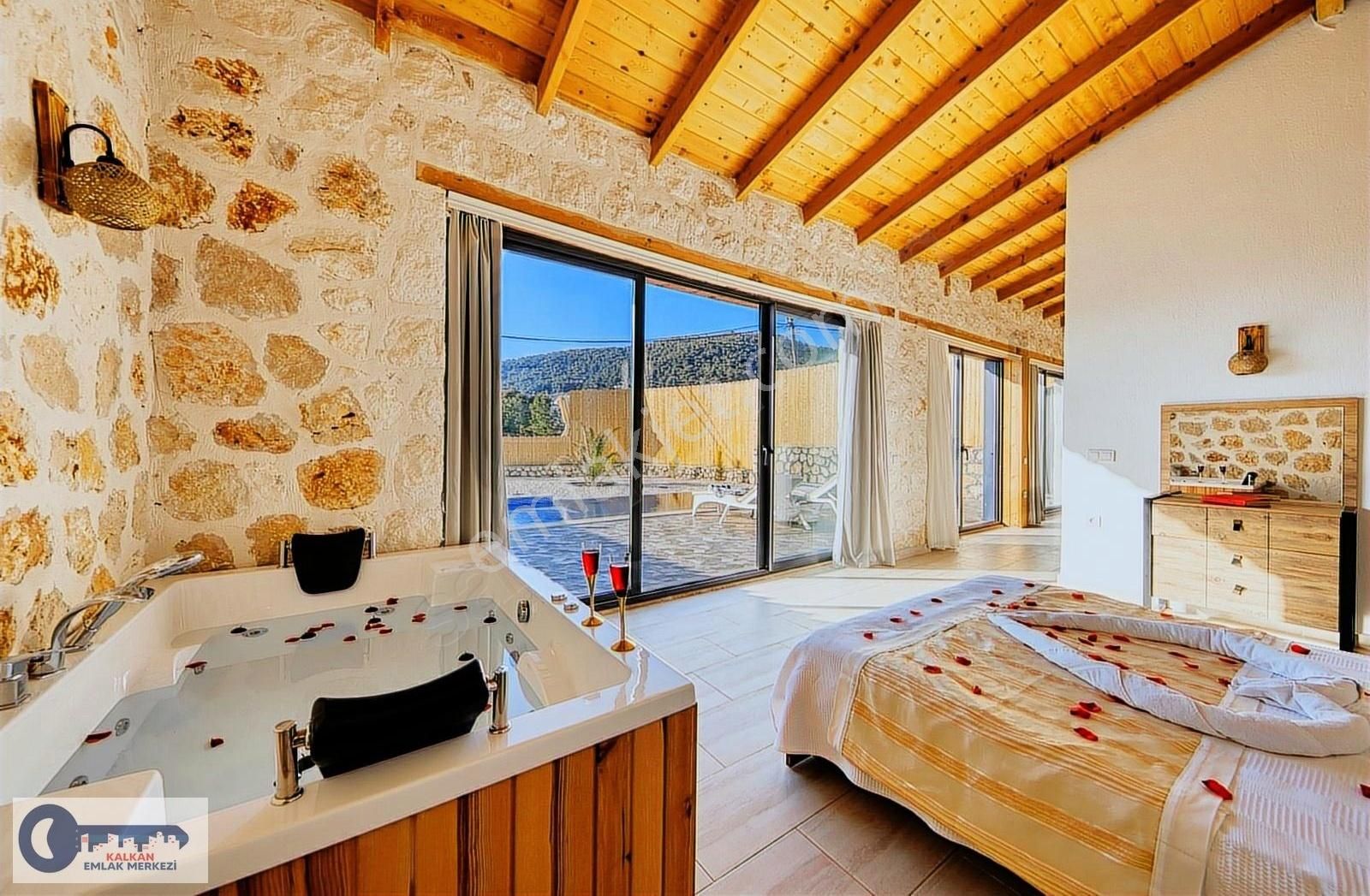 Kaş Kalkan'da Belgeli Yapı Kayıtlı 3 Villa - Görsel 5