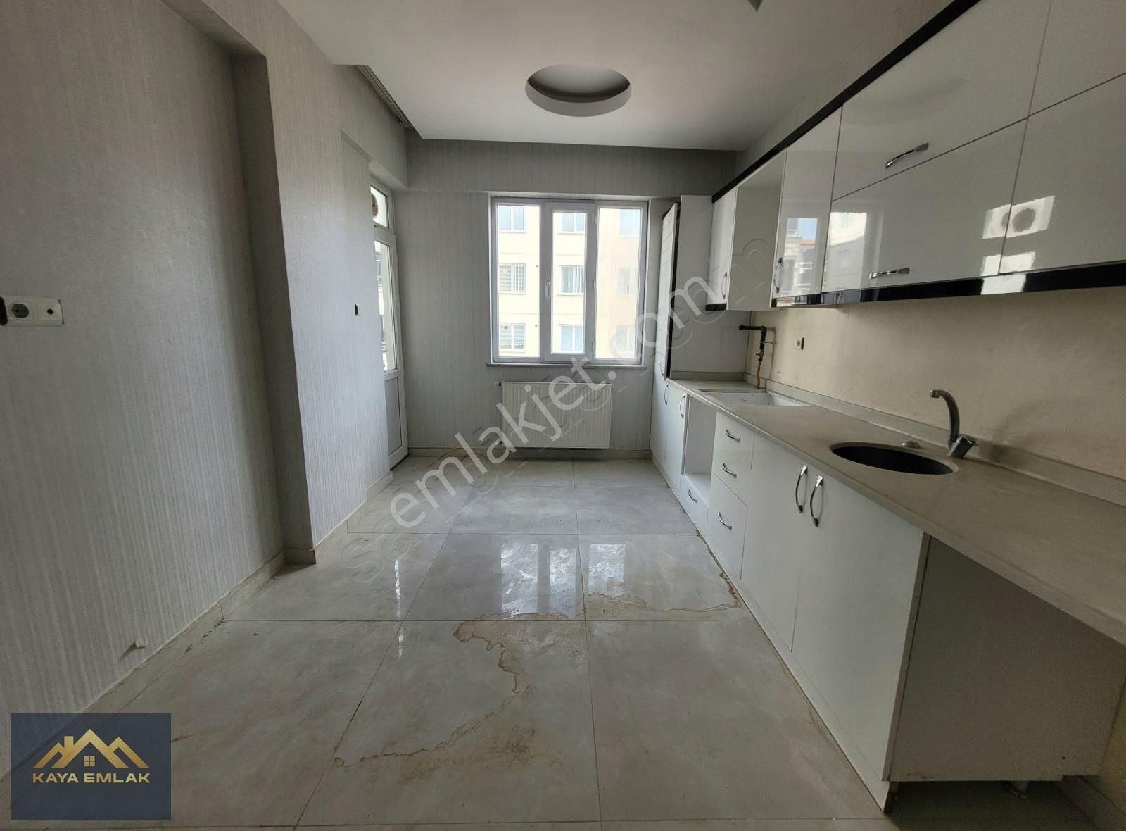 Bülbülzade Merkezi Konumda Ara Kat Hasarsız 3+1 Daire