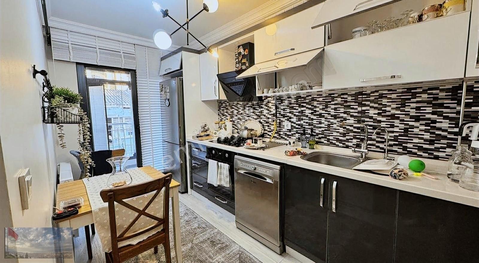 Merkezde Satılık 3+1 Dubleks Düz Muhitte Teraslı Kapalı Mutfaklı - Görsel 11