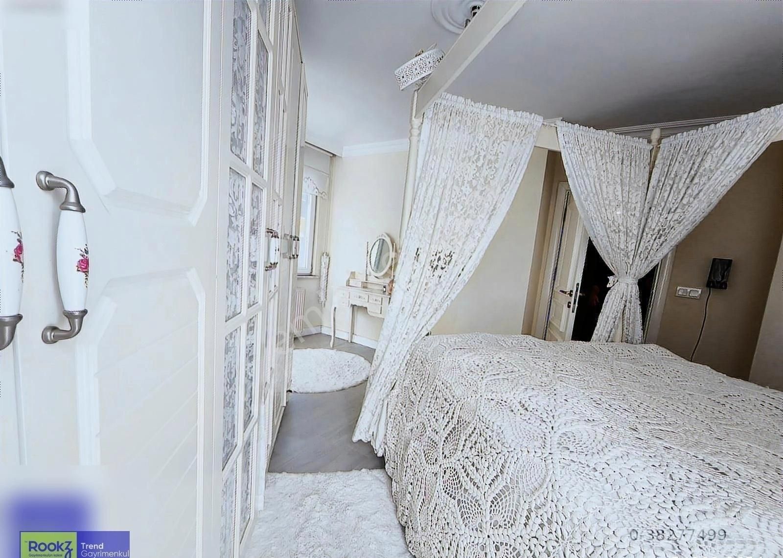 Çekmeköyde Ana Caddeye Cepheli Dubleks Konut - Görsel 21