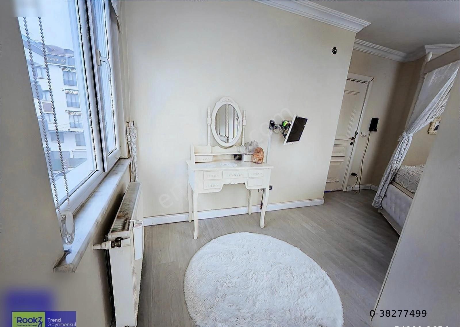 Çekmeköyde Ana Caddeye Cepheli Dubleks Konut - Görsel 13