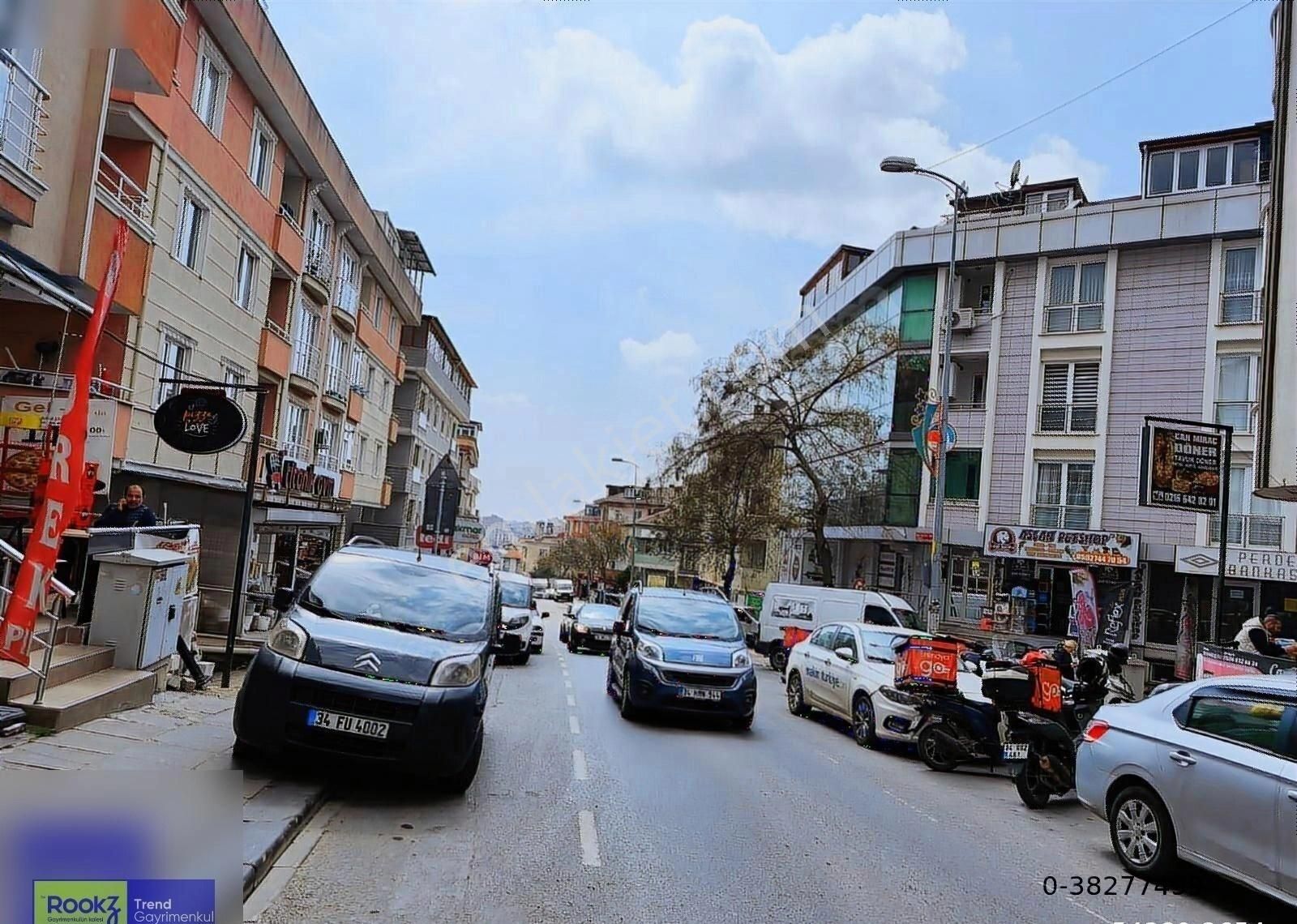 Çekmeköyde Ana Caddeye Cepheli Dubleks Konut - Görsel 4