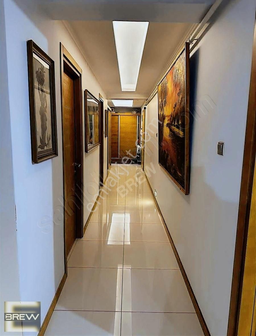 Karşiyaka Bahriye Üçok Mh. 4+1 Satılık Daire