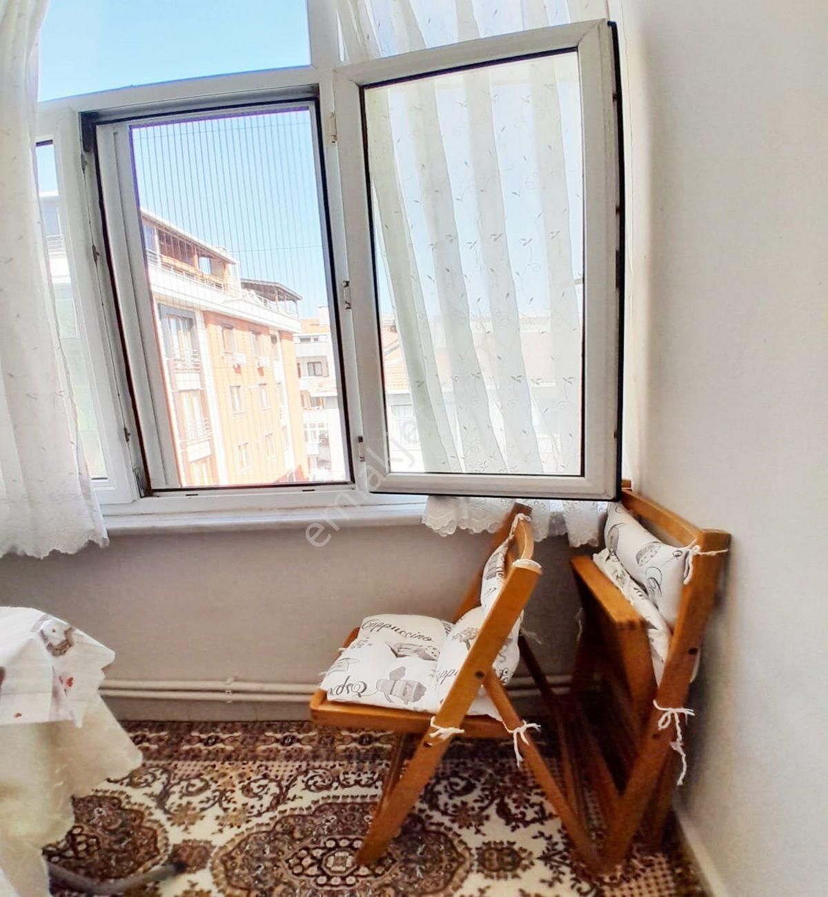 Avcılar Denizköşklerde 3+1 Satılık Kullanışlı Daire - Görsel 2