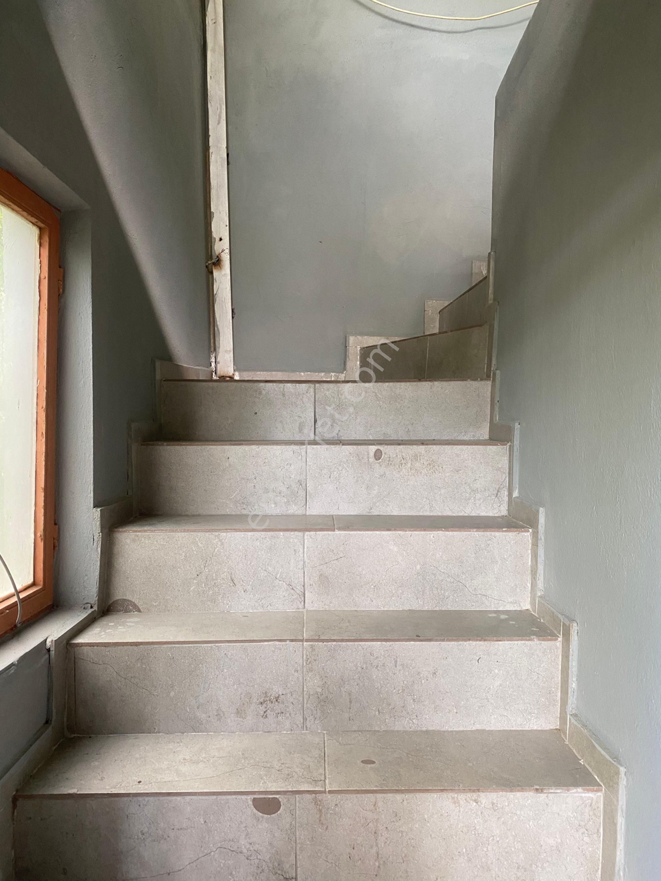 İzmir Buca Gediz De Satılık Üç Katlı Bina - Görsel 8