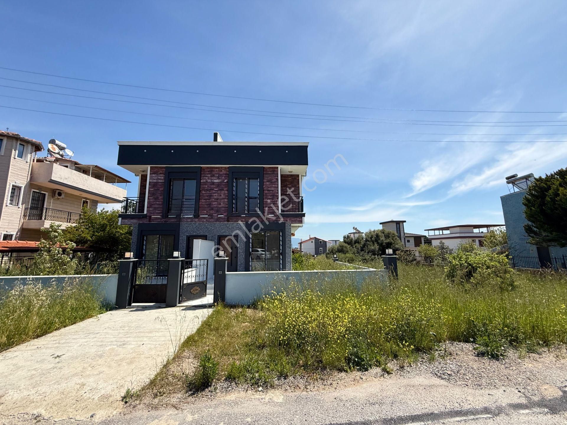 Seferihisar Doğanbey’de Satılık 2 + 1 Sıfır Geniş Bahçeli Deniz Manzaralı Dubleks Yazlık - Görsel 2