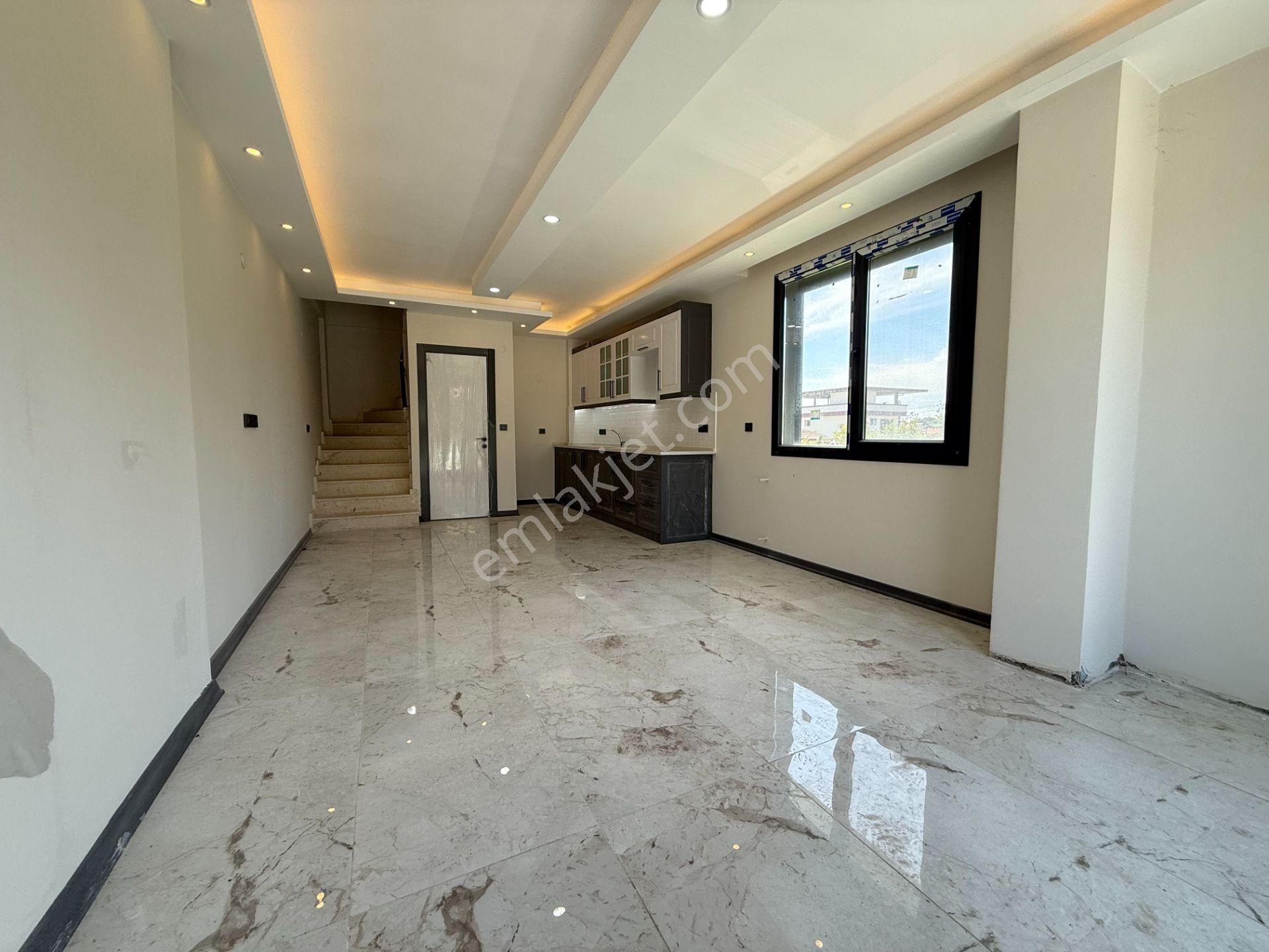 Seferihisar Doğanbey’de Satılık 2 + 1 Sıfır Geniş Bahçeli Deniz Manzaralı Dubleks Yazlık - Görsel 6