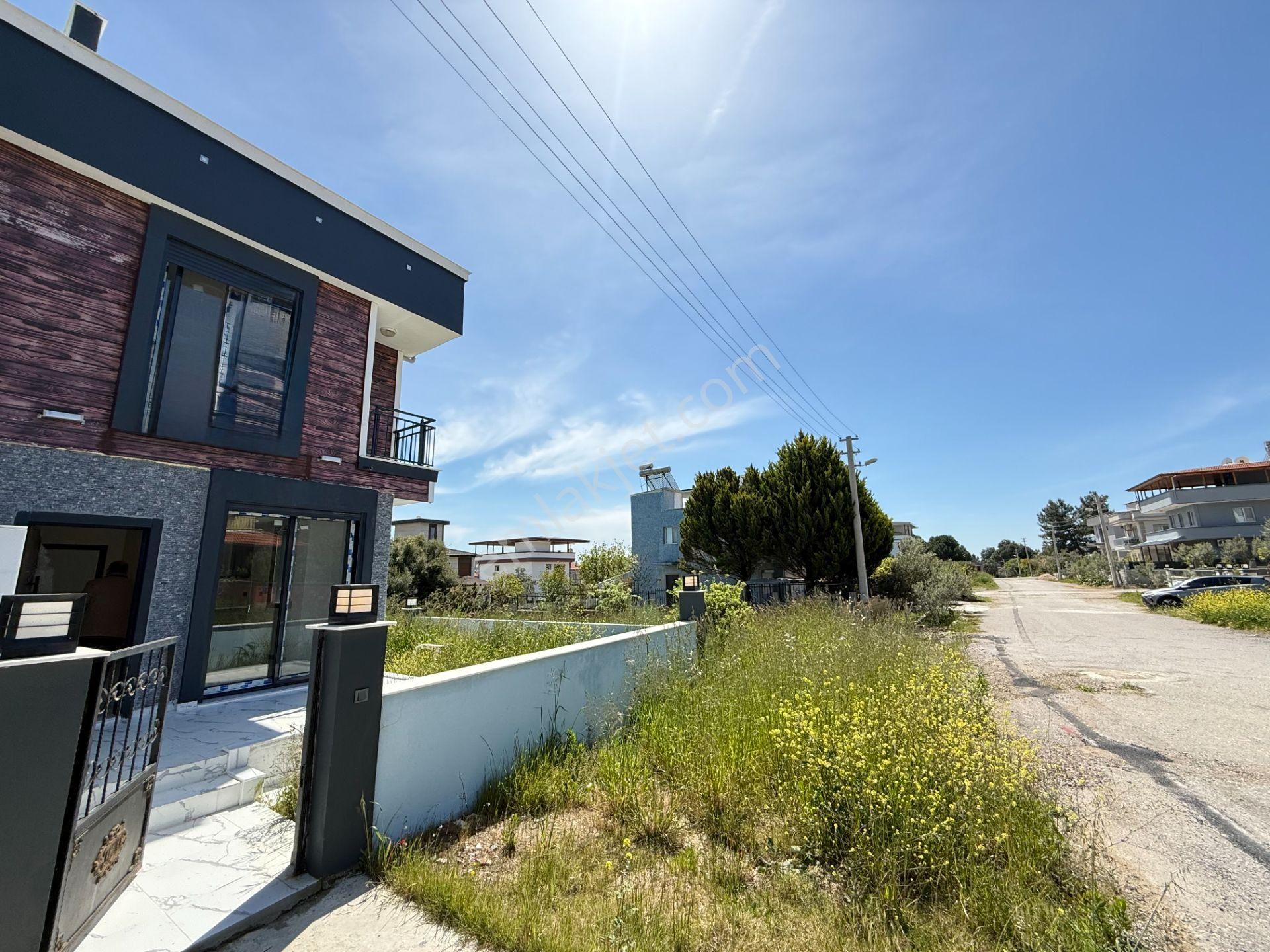 Seferihisar Doğanbey’de Satılık 2 + 1 Sıfır Geniş Bahçeli Deniz Manzaralı Dubleks Yazlık - Görsel 3