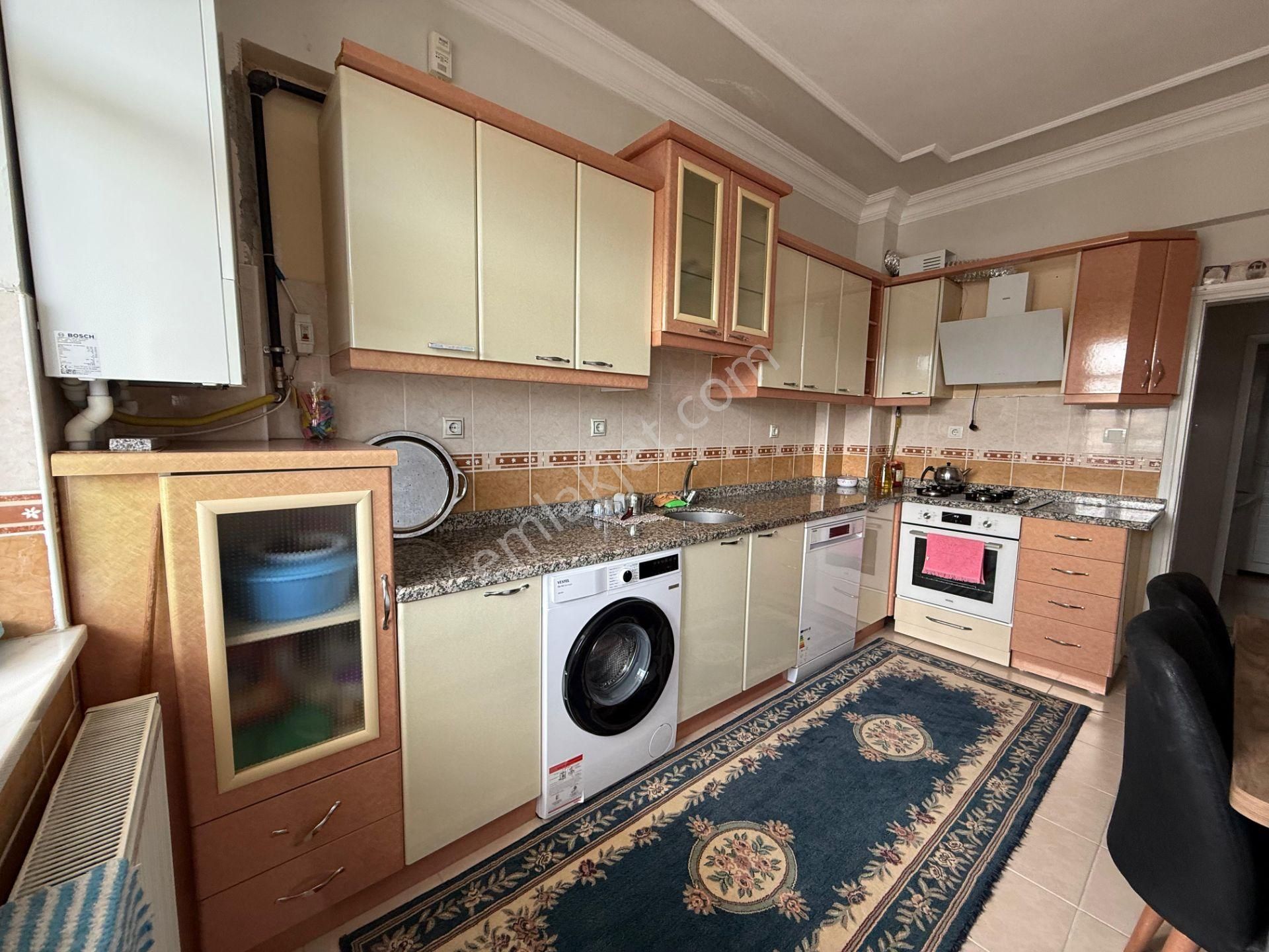 Öz Gaye Emlaktan Develi Yeni Mahallede Satılık Daire