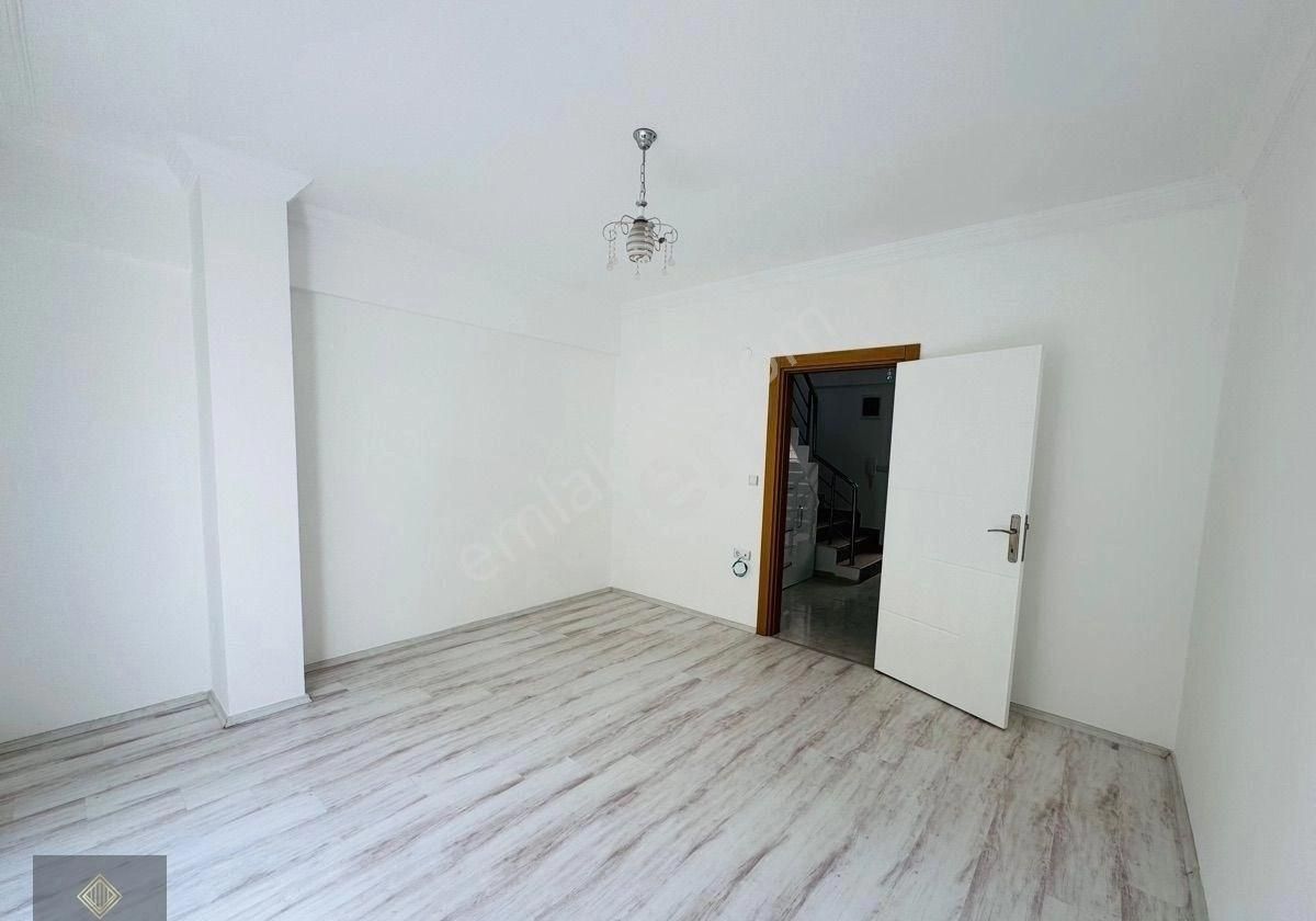 Didim Efeler’de Havuzlu Ve Asansörlü Site İçinde Lüx 3+1 Ön Cephe Dublex Daire Geniş Teraslı - Görsel 11