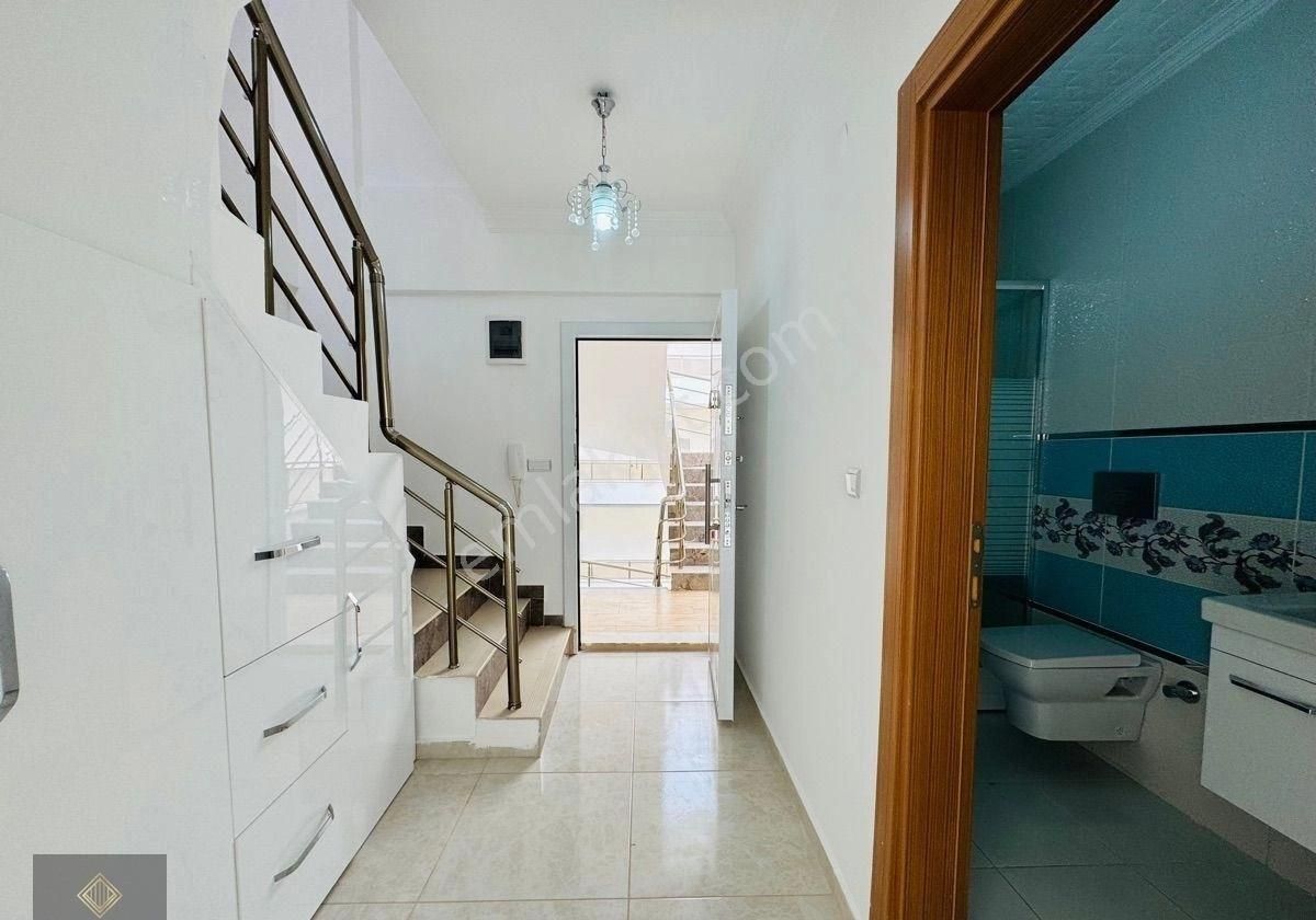 Didim Efeler’de Havuzlu Ve Asansörlü Site İçinde Lüx 3+1 Ön Cephe Dublex Daire Geniş Teraslı - Görsel 10