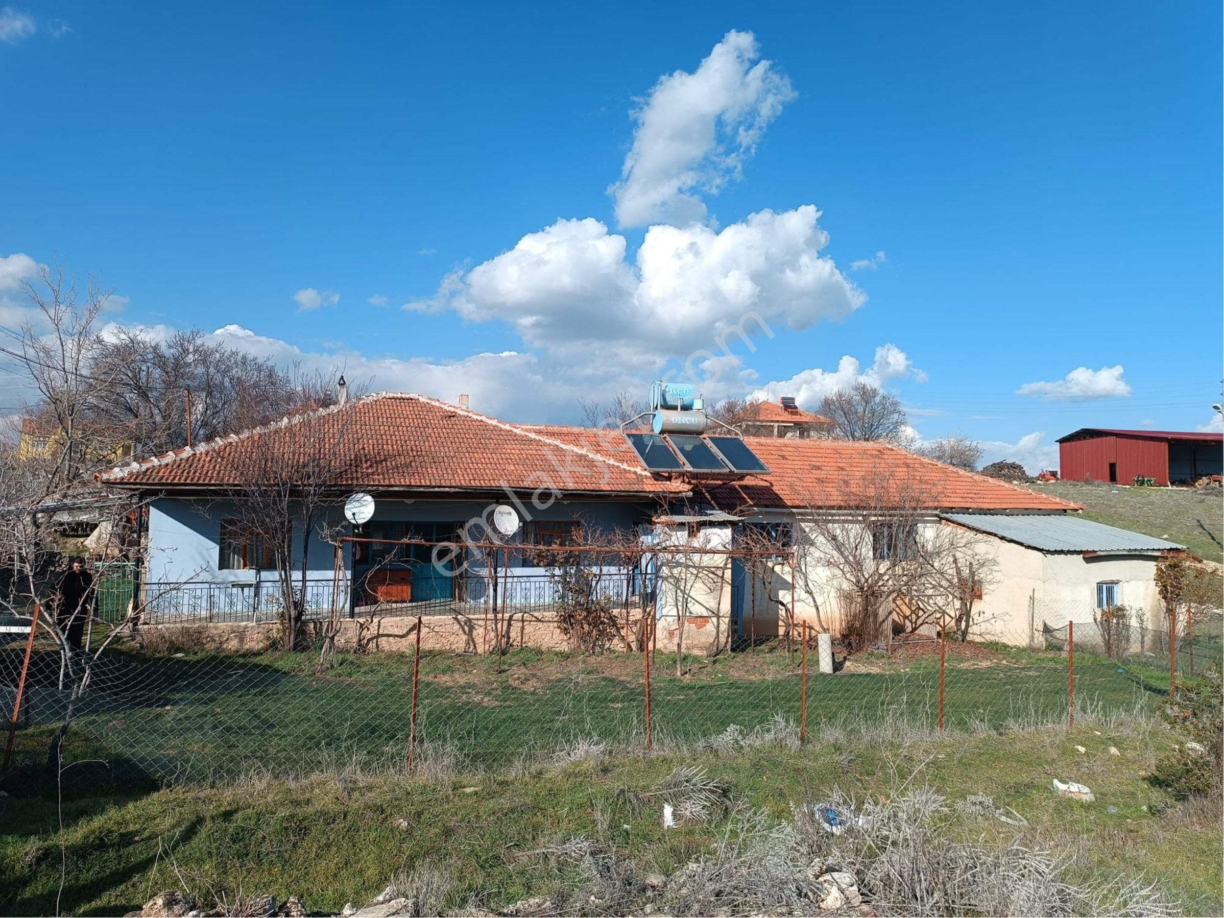 Uşak Eşme Narlı Köyünde Satılık Mustakil Ev - Görsel 8