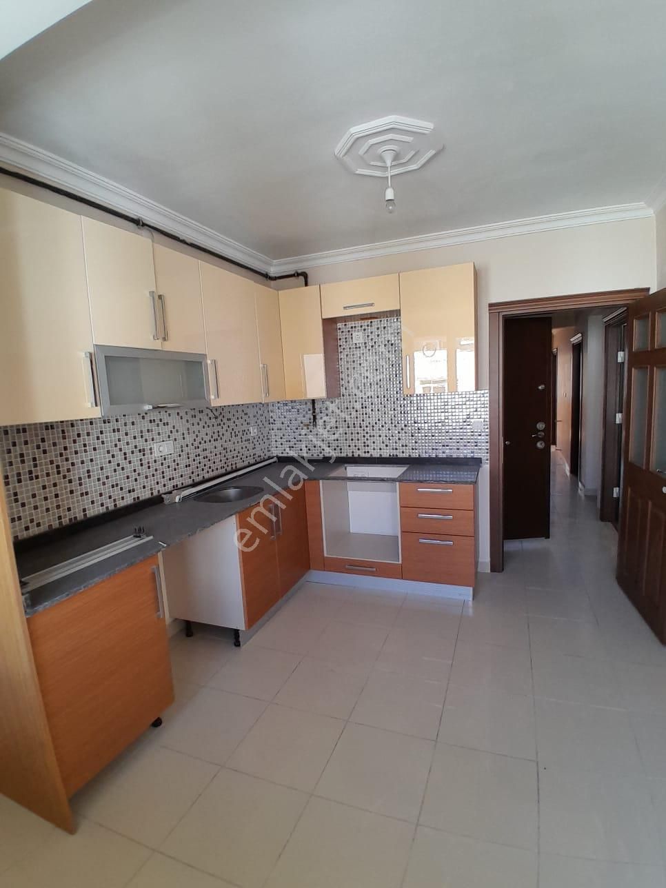 Avcılar Cihangirde 3+1 1.katta Yeni Bina Satılık - Görsel 4