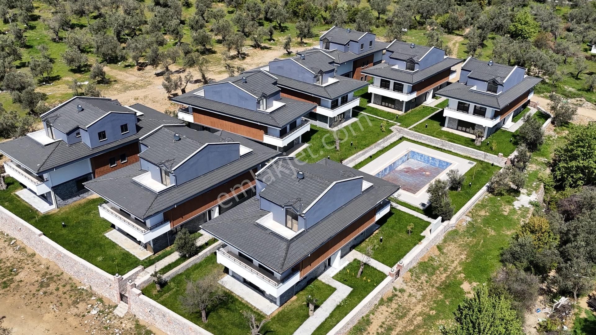 Güre Köy Yolun Satılık Havuzlu Sıfır Villa - Görsel 10