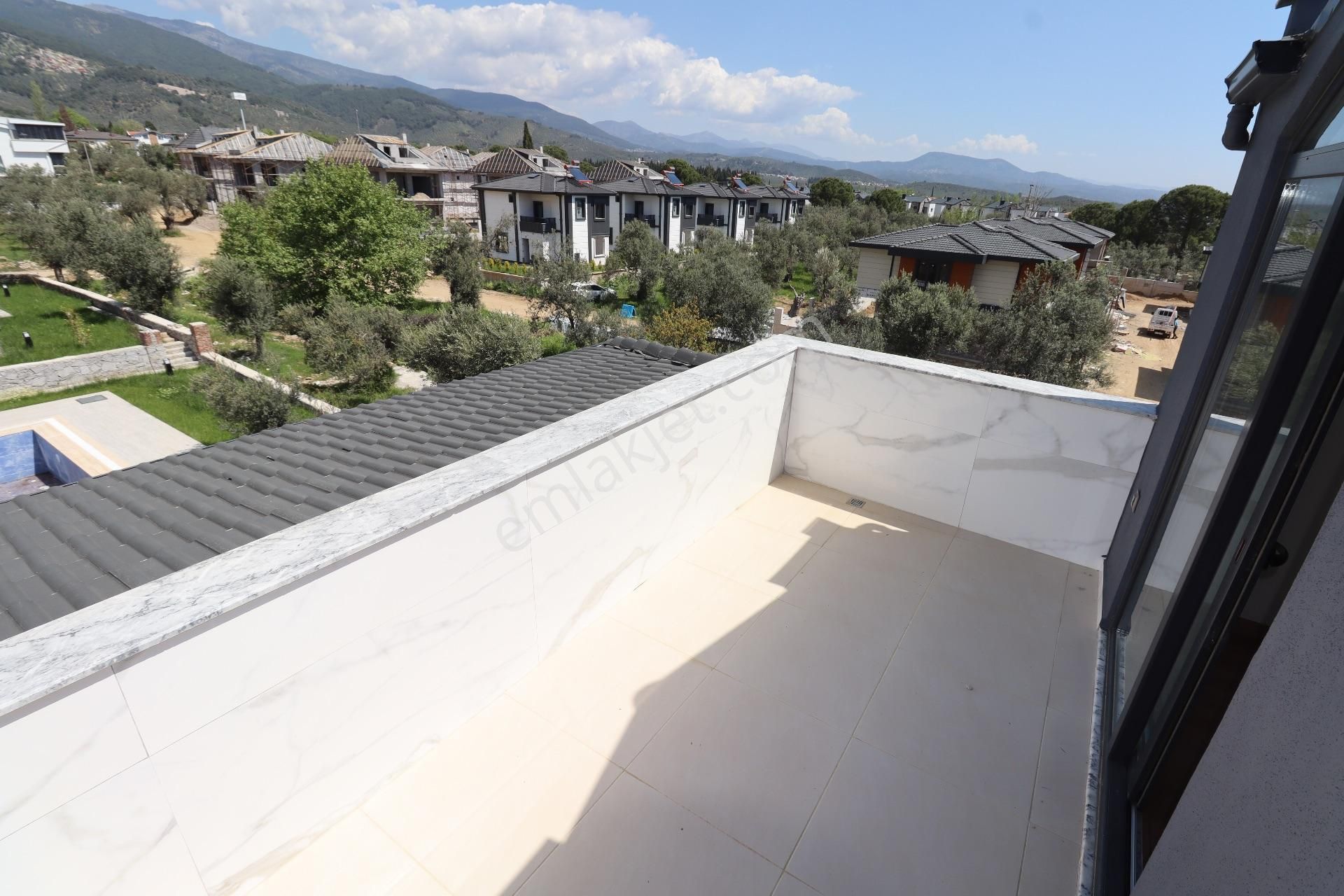 Güre Köy Yolun Satılık Havuzlu Sıfır Villa - Görsel 30