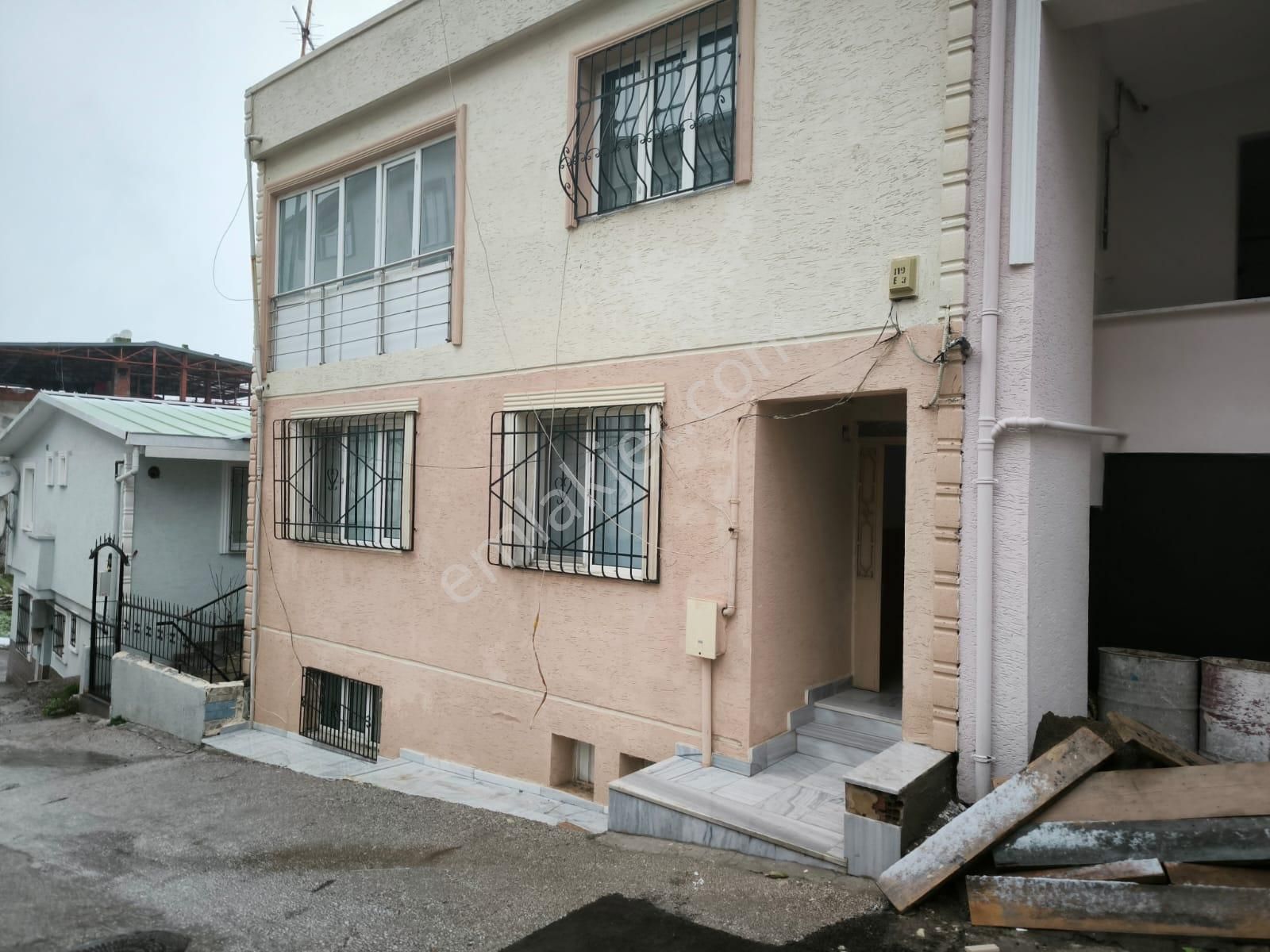 Nilvest Gayrimenkul Güvencesi İle Akçağlayanda Acil Satılık 3+1