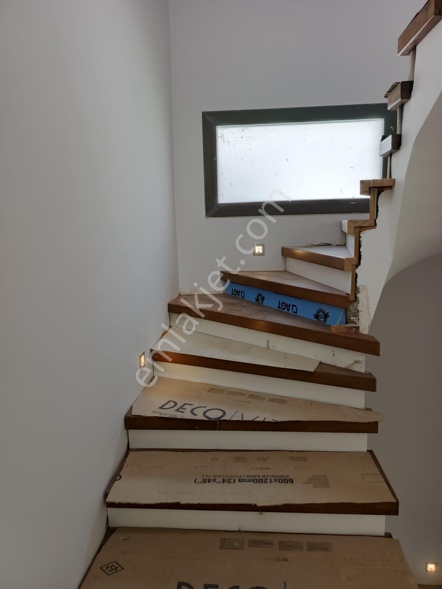 Stop’tan Babataşı Merkezi Konumda 4+1 Havuzlu Villa - Görsel 21
