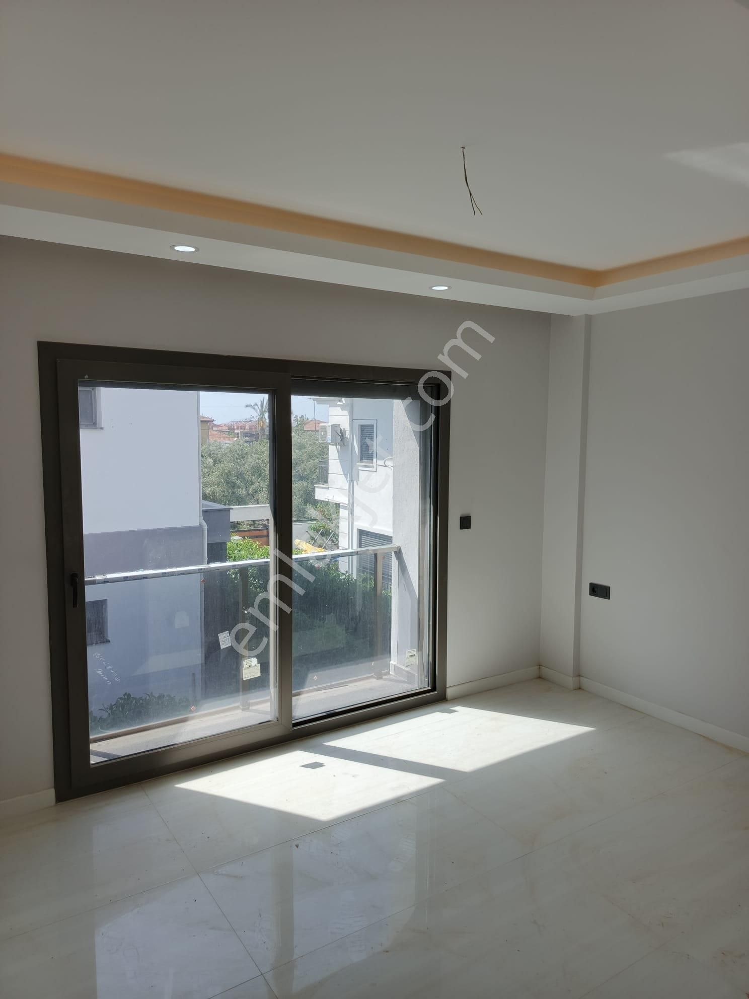 Stop’tan Babataşı Merkezi Konumda 4+1 Havuzlu Villa - Görsel 18