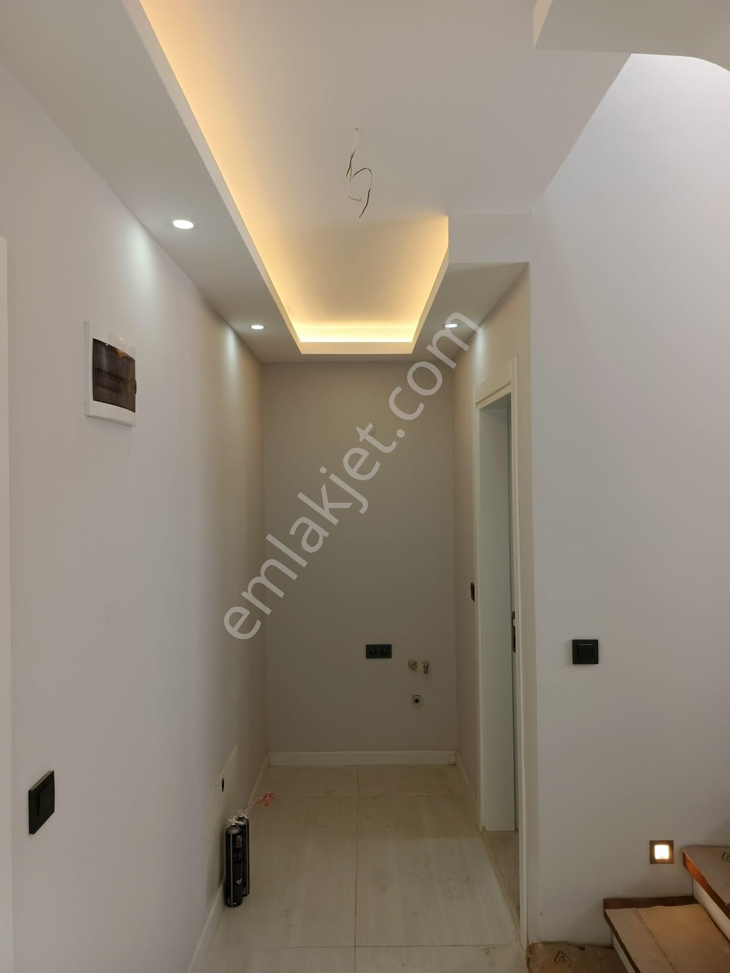 Stop’tan Babataşı Merkezi Konumda 4+1 Havuzlu Villa - Görsel 19